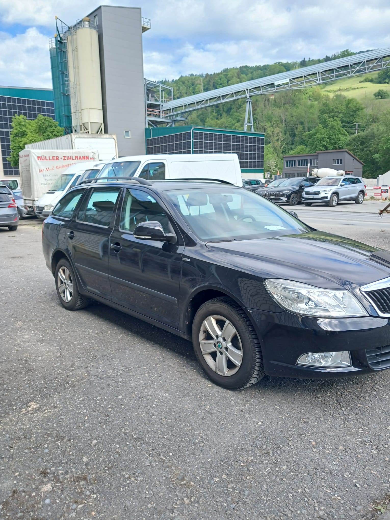 SKODA Octavia Combi 2.0 TDI Elegance 4x4-image-2