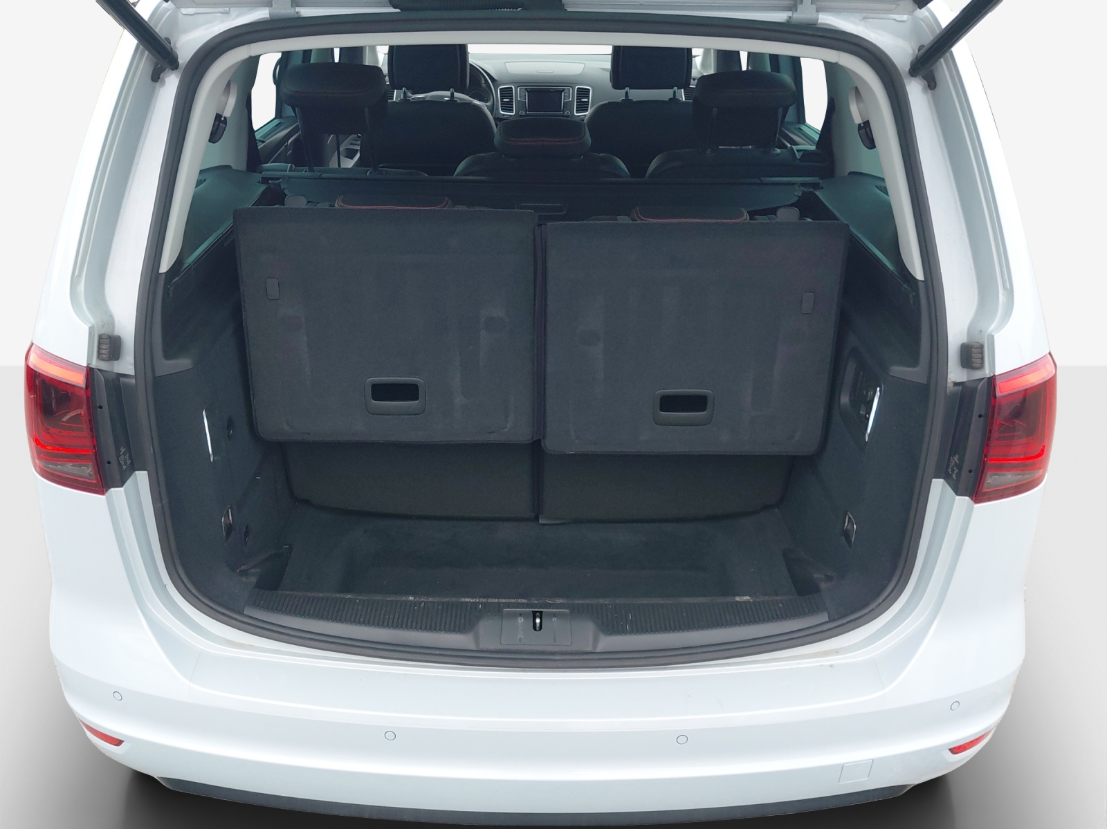 SEAT Alhambra 2.0 TDI 4Drive SWISS FR-image-12