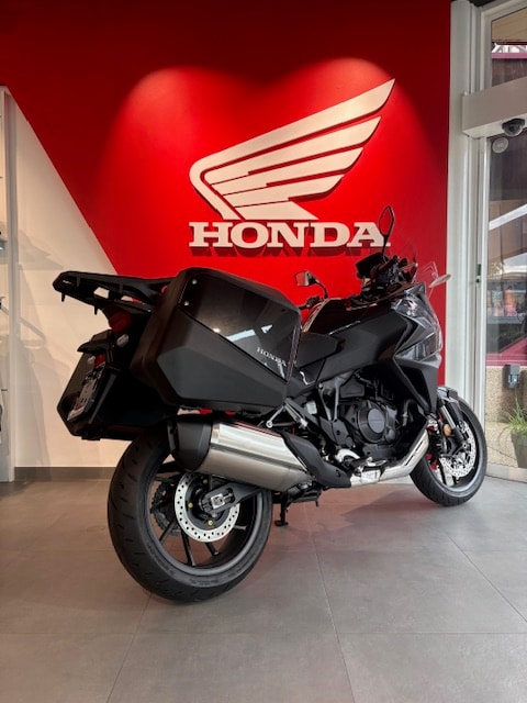 HONDA NT 1100-image-2