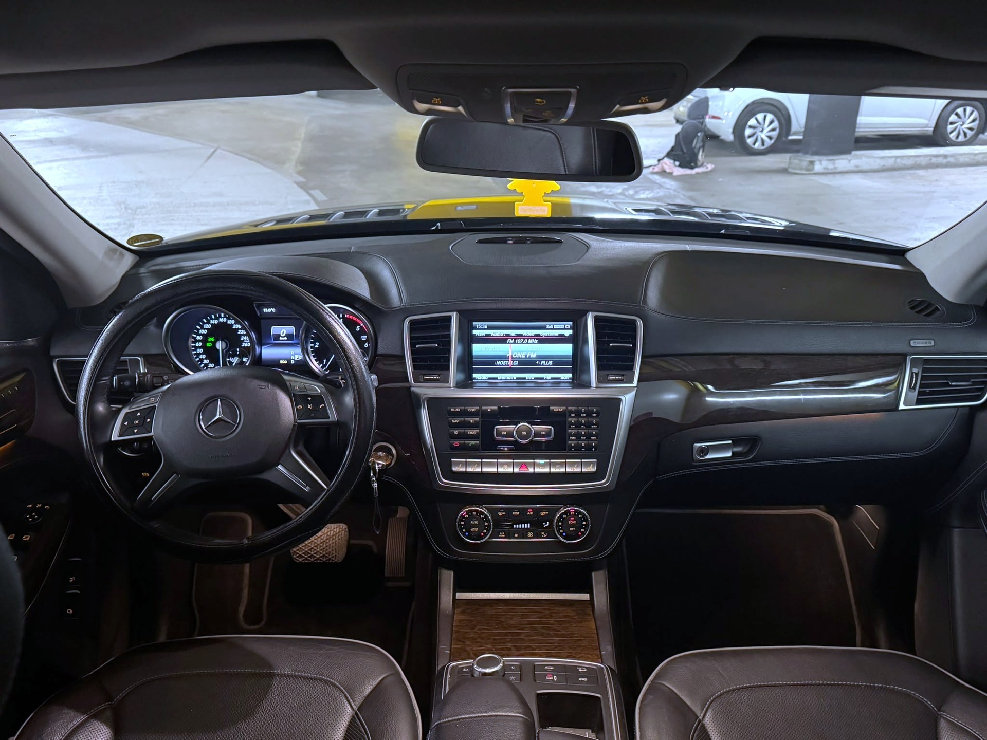 MERCEDES-BENZ GL 350 BlueTEC 4Matic 7G-TRONIC-image-10