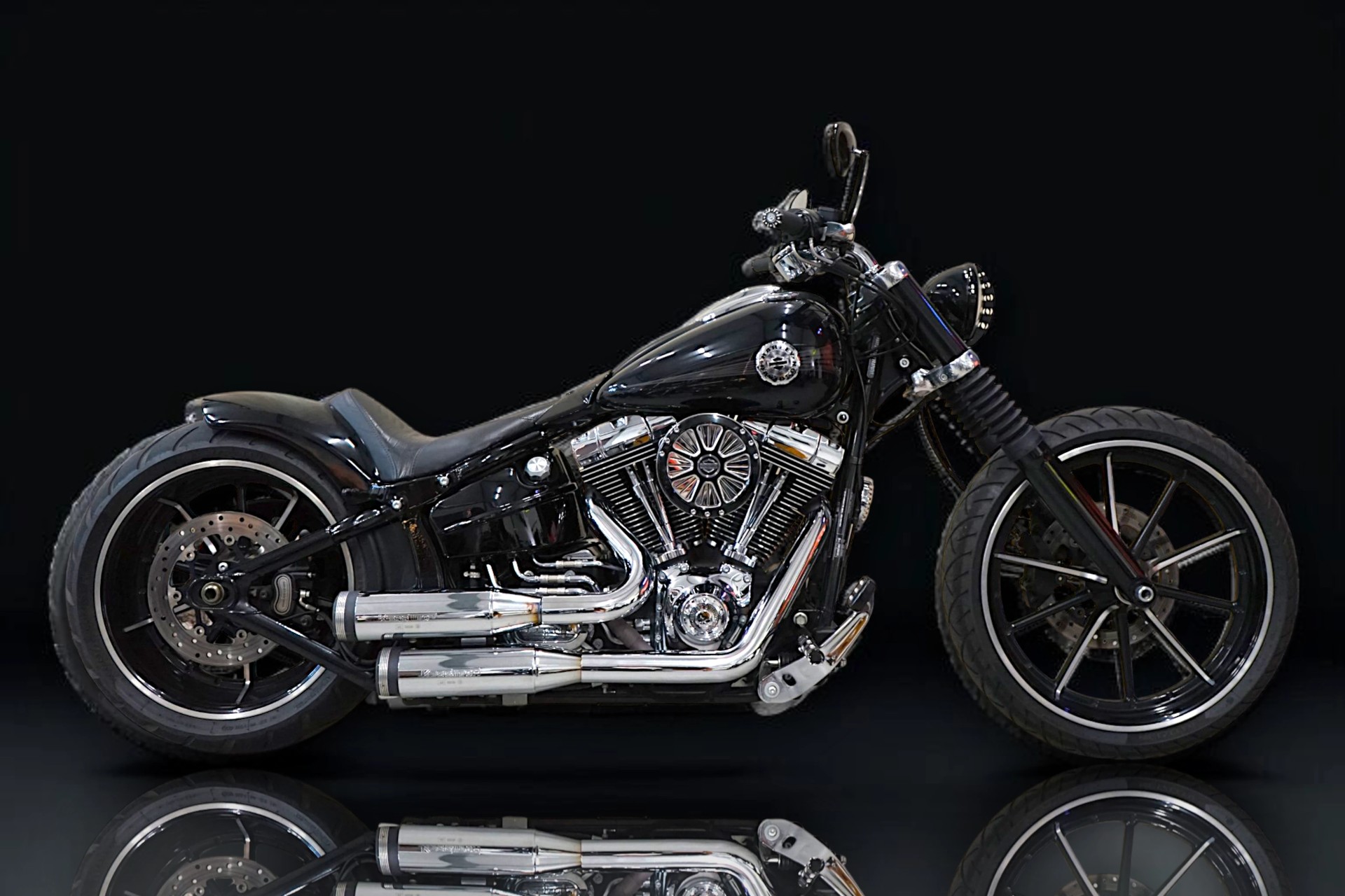HARLEY-DAVIDSON FXSB Breakout 103 ABS-image-0