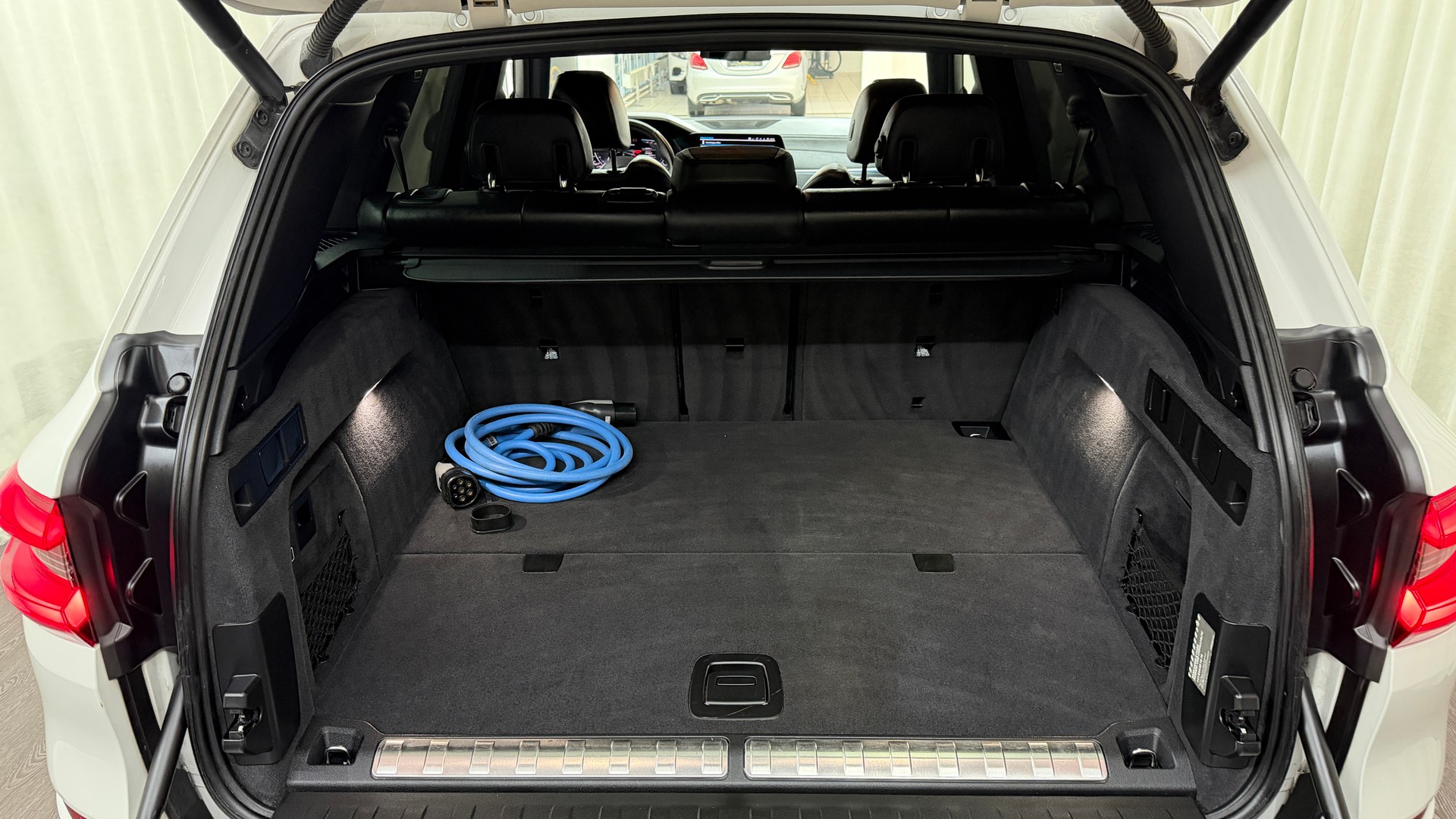 BMW X5 xDrive45e Steptronic-image-17