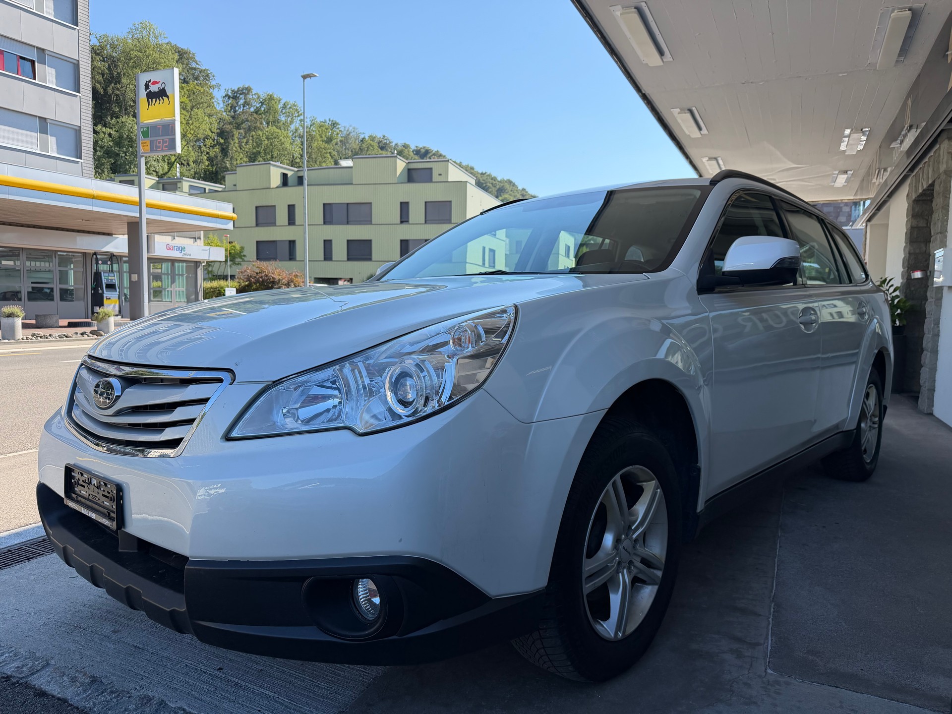 SUBARU Outback 2.5i Swiss AWD Lineartronic
