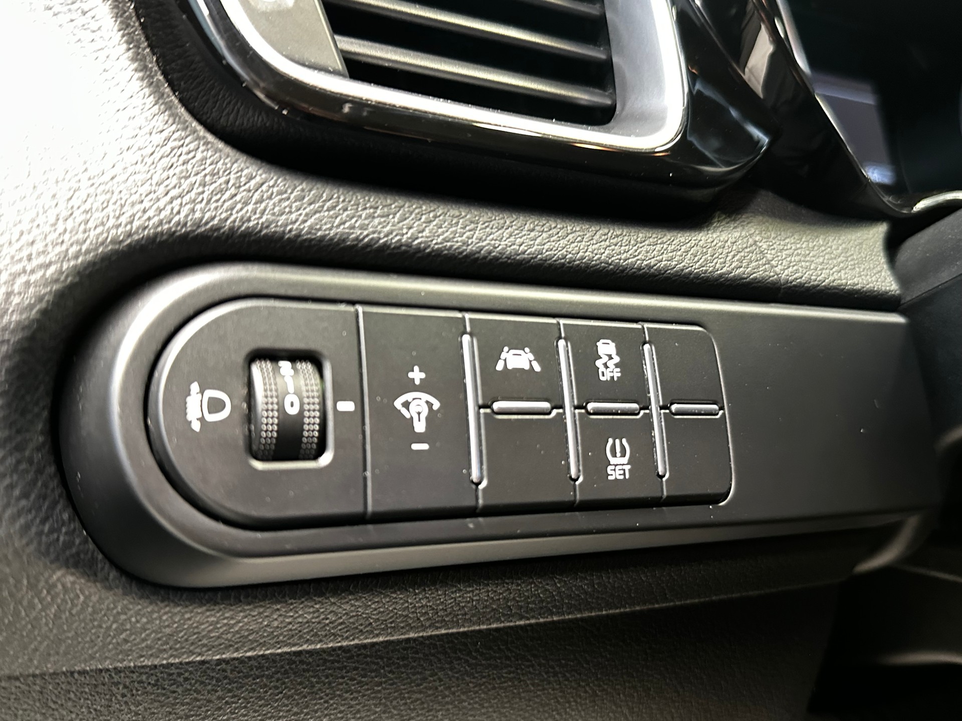 KIA XCeed 1.4 T-GDi Style DCT-image-12