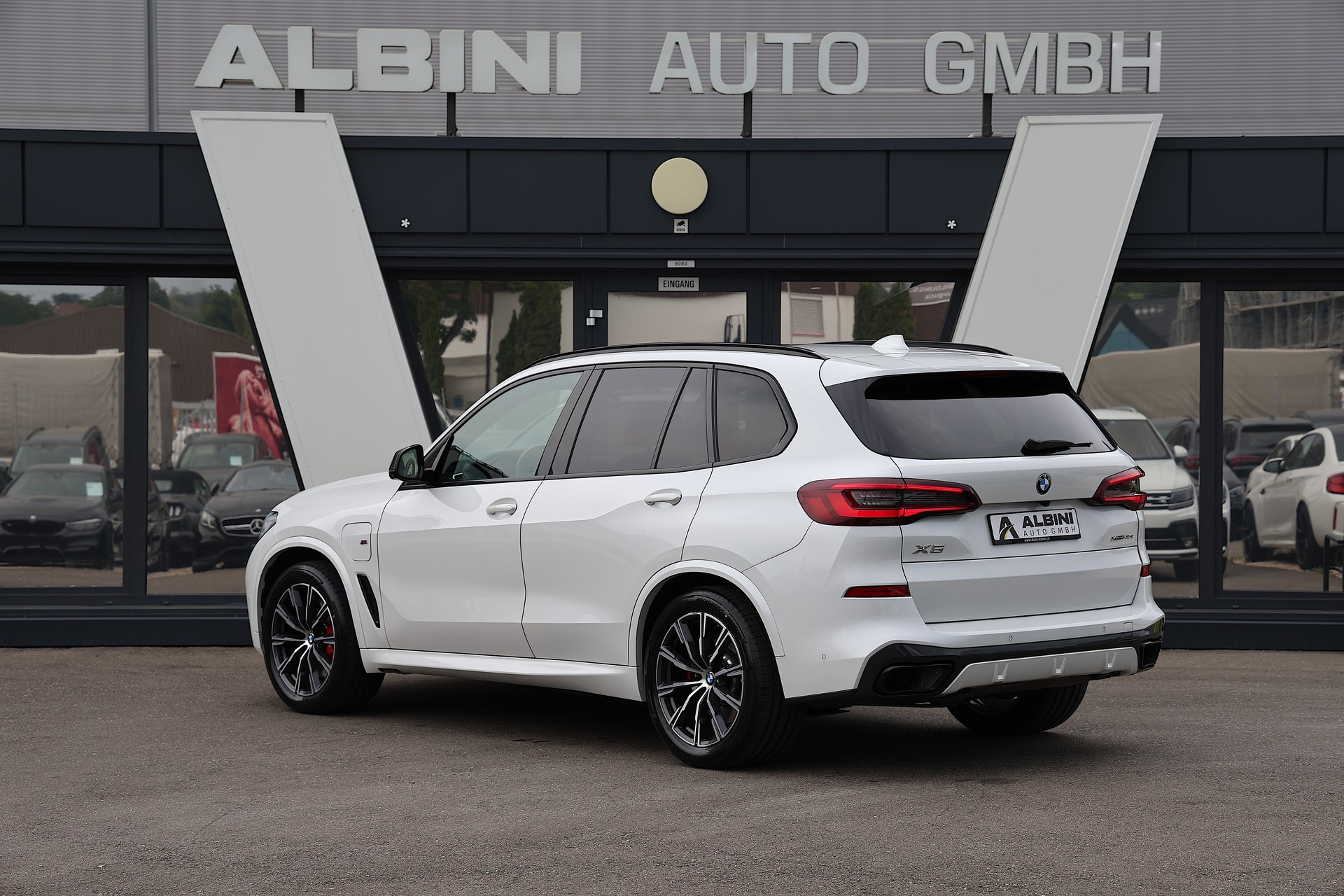 BMW X5 45e xDrive SAG-showroom-element-3