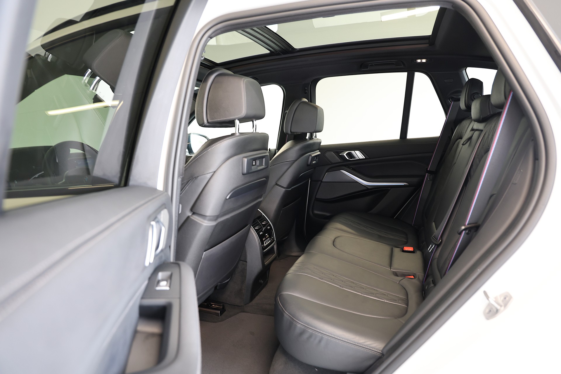 BMW X5 45e xDrive SAG-image-14