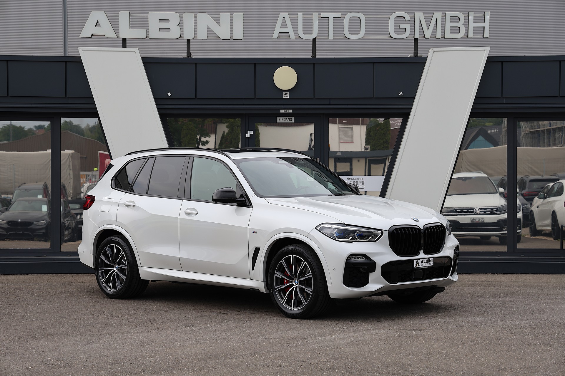 BMW X5 45e xDrive SAG-showroom-element-1