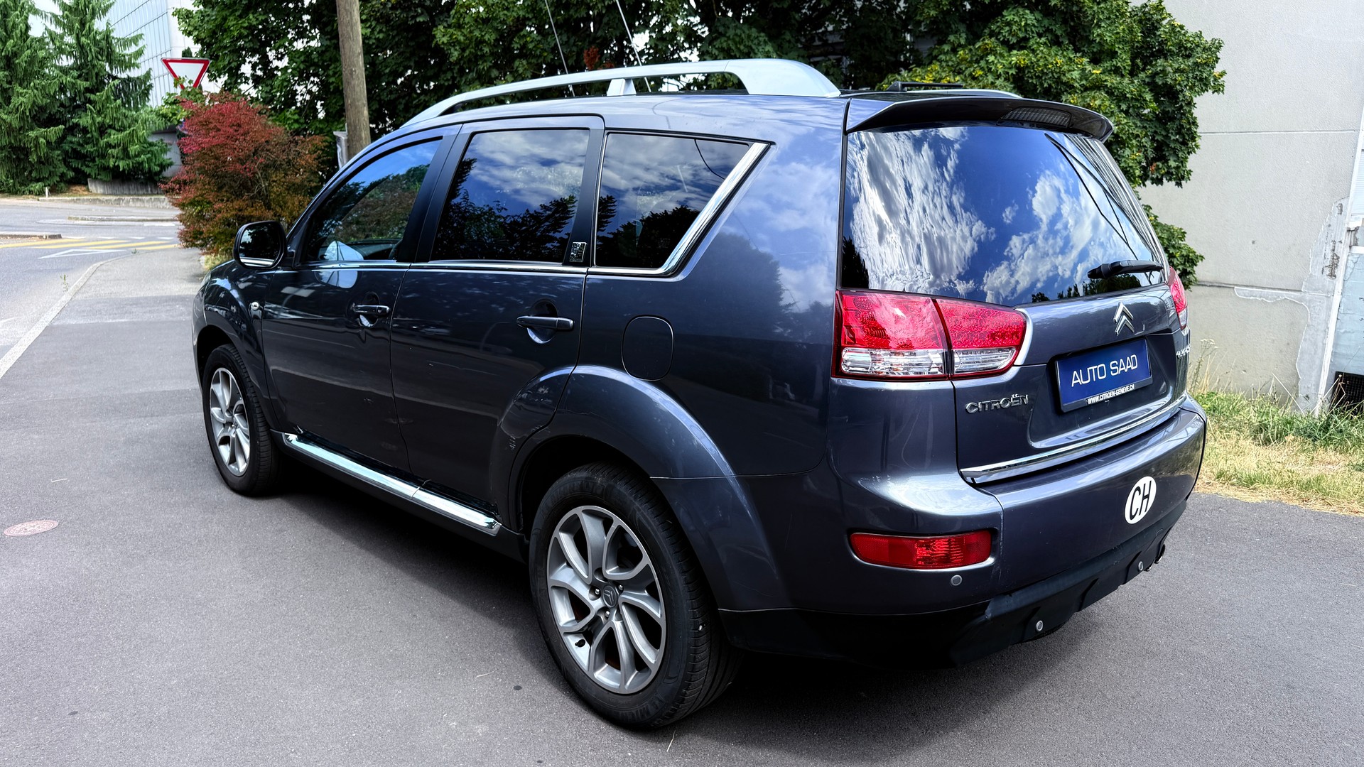 CITROEN C-Crosser 2.2 HDi Exclusive DCS6-image-4