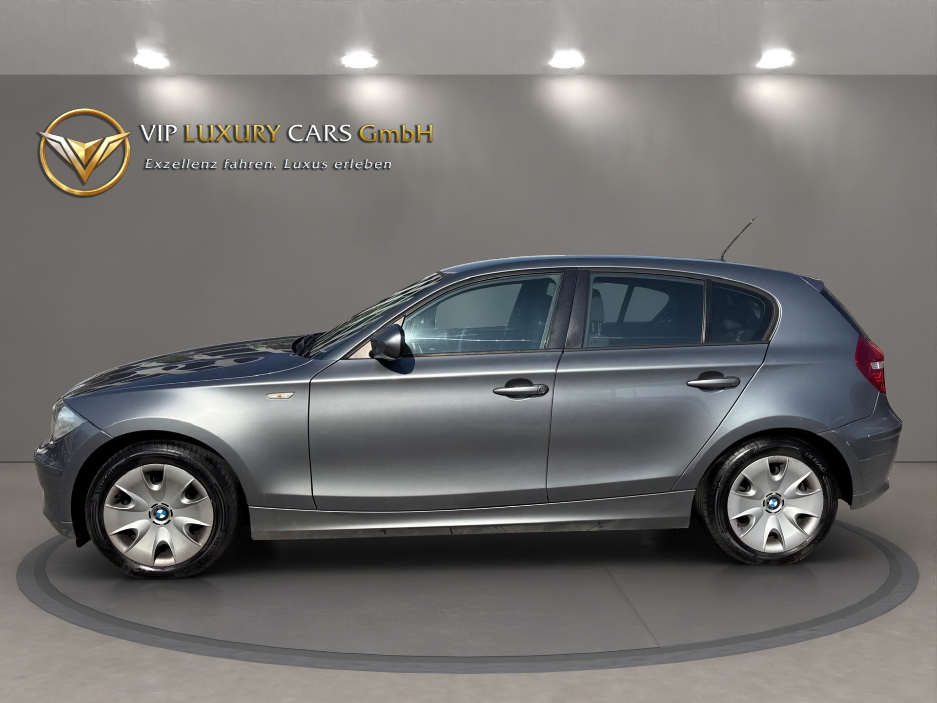 BMW 116i Dynamic Edition-image-4