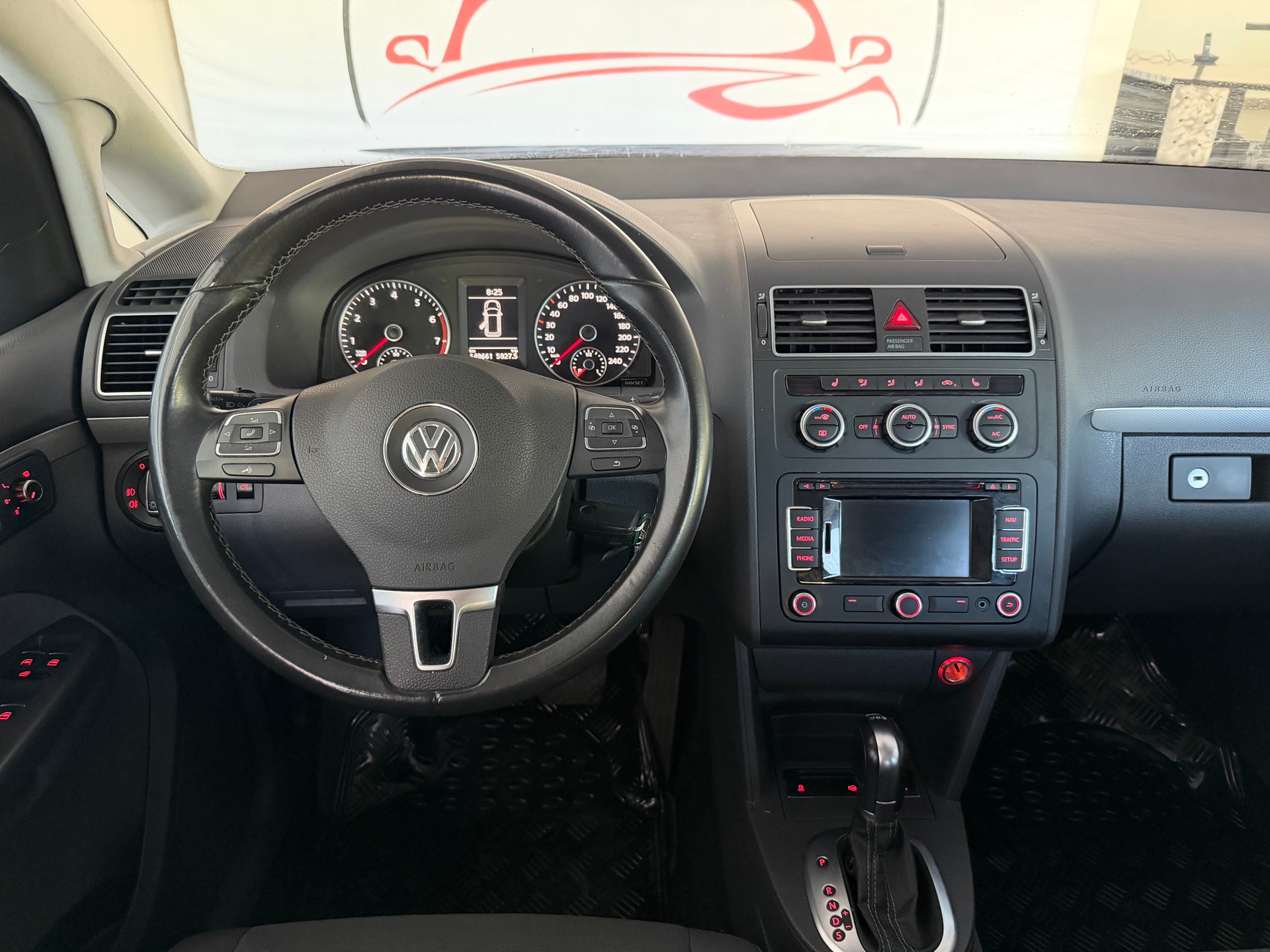VW Touran 1.4 TSI Comfortline DSG-image-11
