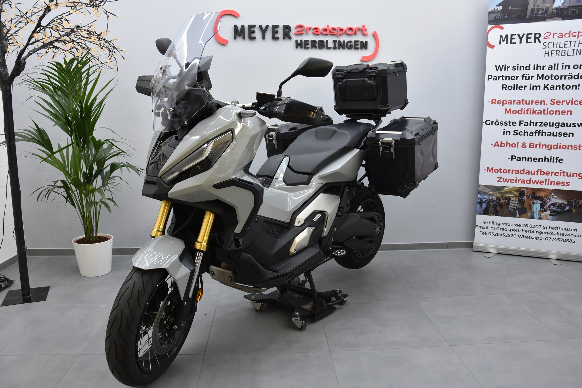 HONDA X-ADV 750-image-5