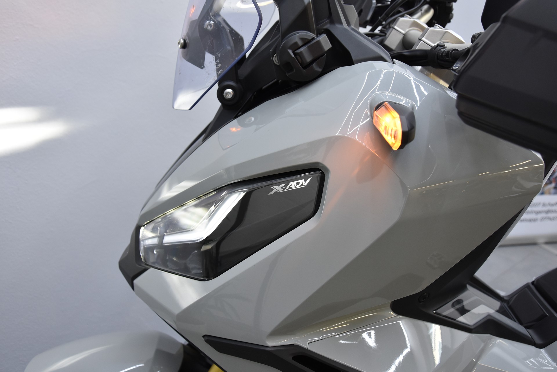 HONDA X-ADV 750-image-13