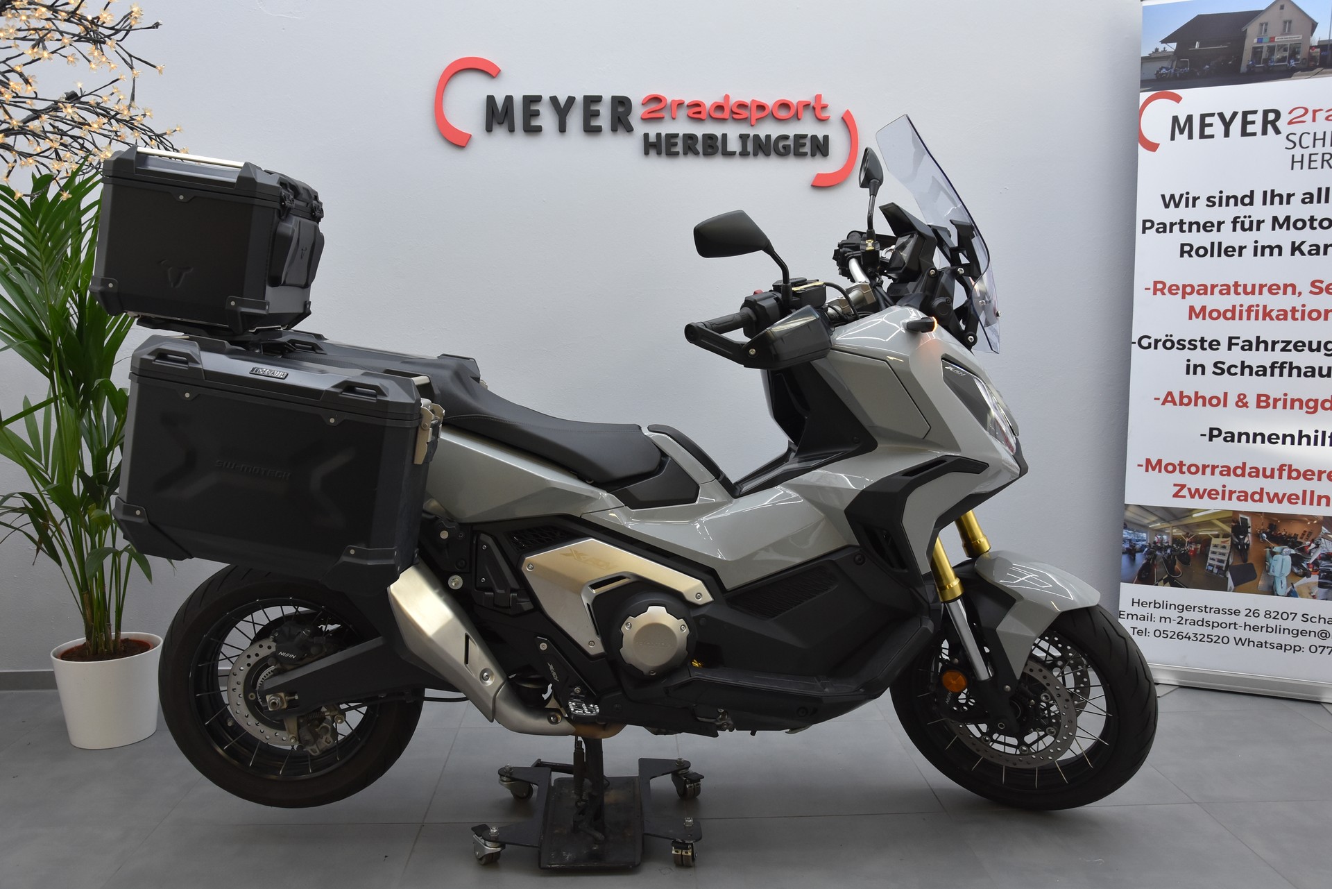 HONDA X-ADV 750-image-1