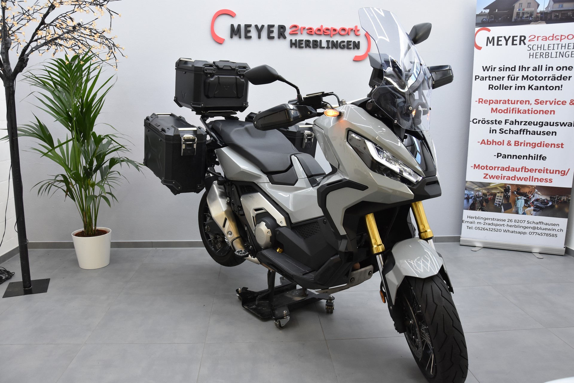 HONDA X-ADV 750-image-2