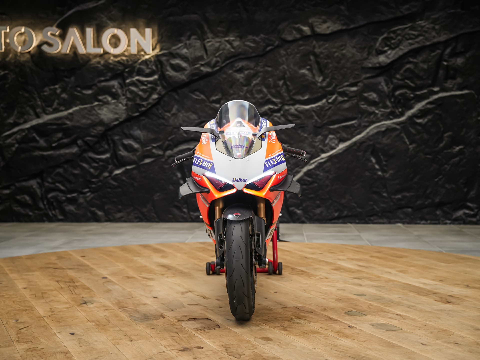 DUCATI Panigale 1103 V4 *1 of 1*Sonderumbau*Carbon*-image-7