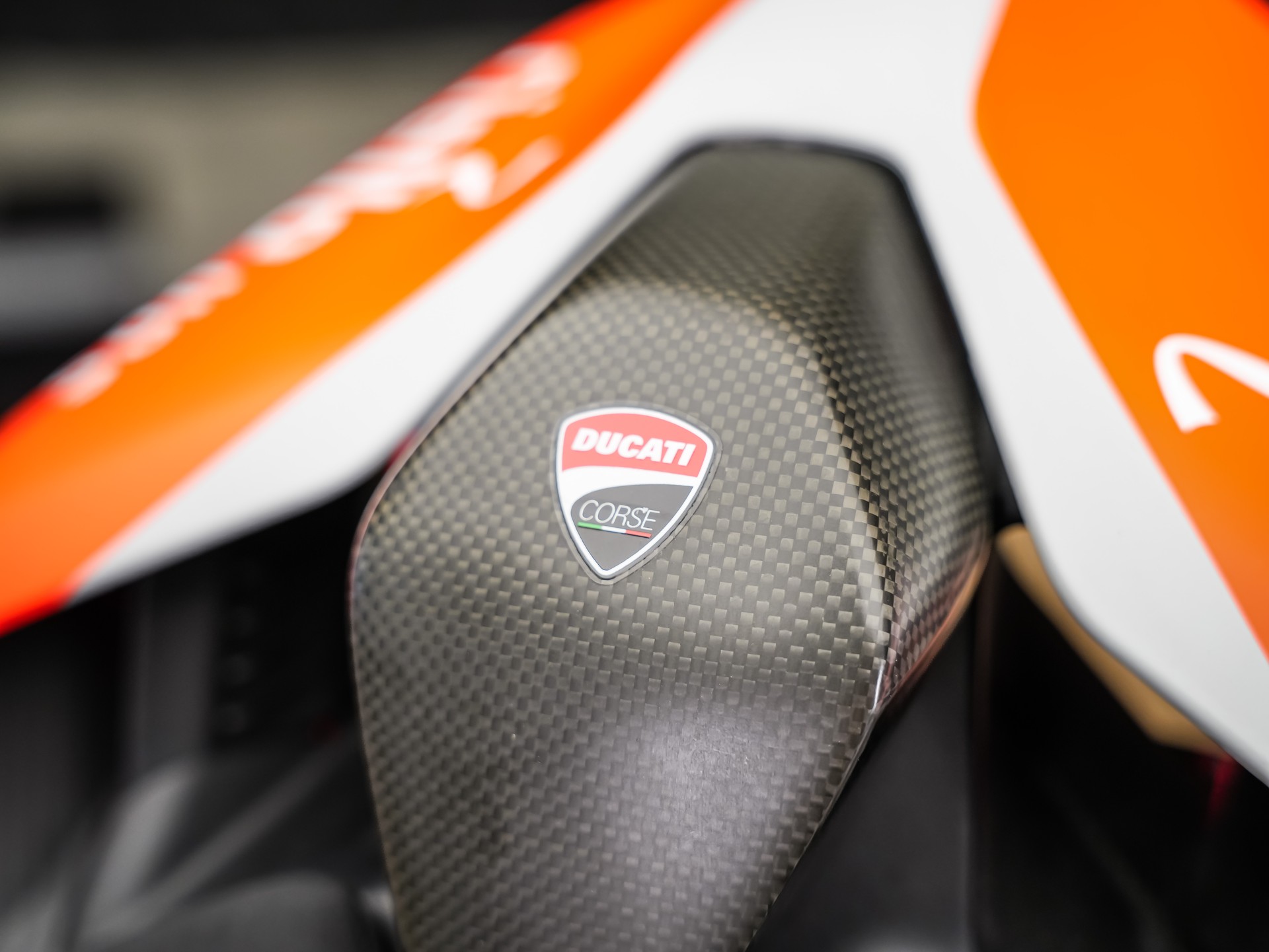 DUCATI Panigale 1103 V4 *1 of 1*Sonderumbau*Carbon*-image-12