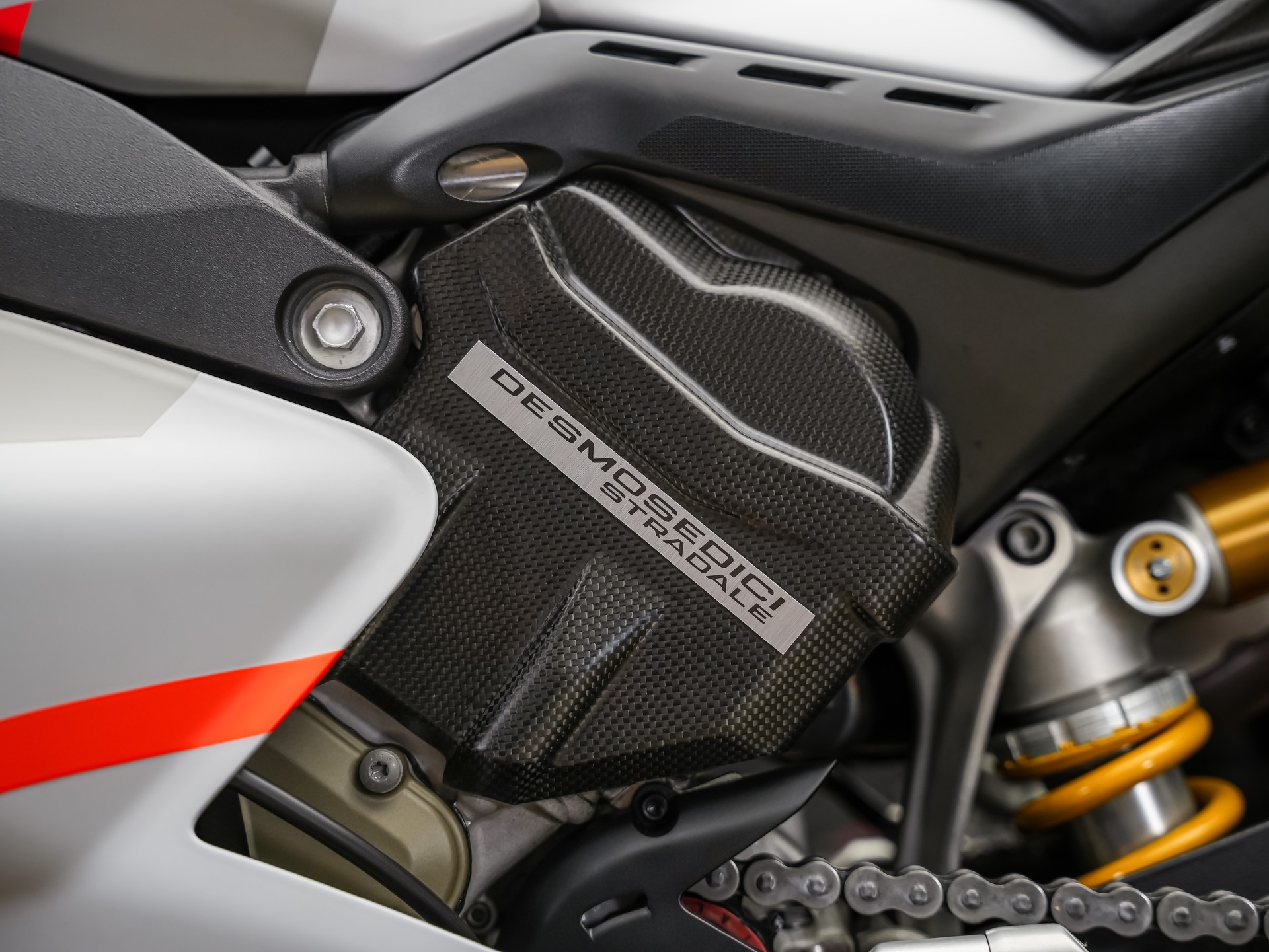 DUCATI Panigale 1103 V4 *1 of 1*Sonderumbau*Carbon*-image-14