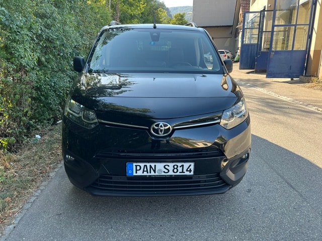 TOYOTA Proace City Verso 1.2 Combi Medium-image-2