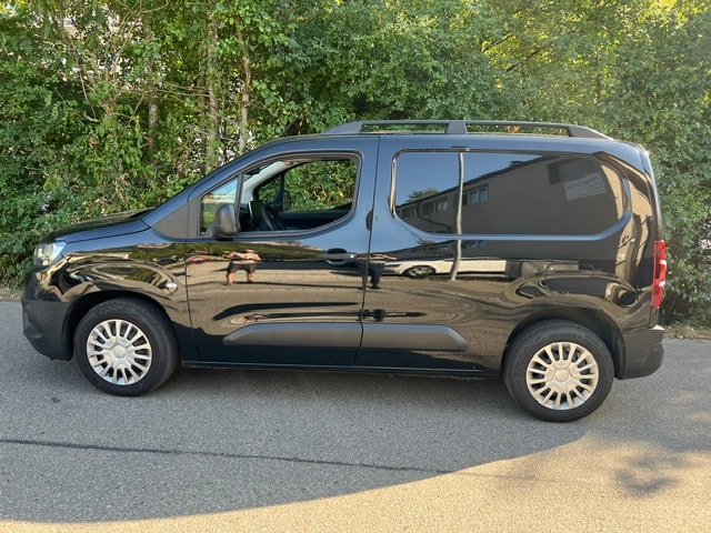 TOYOTA Proace City Verso 1.2 Combi Medium-image-3