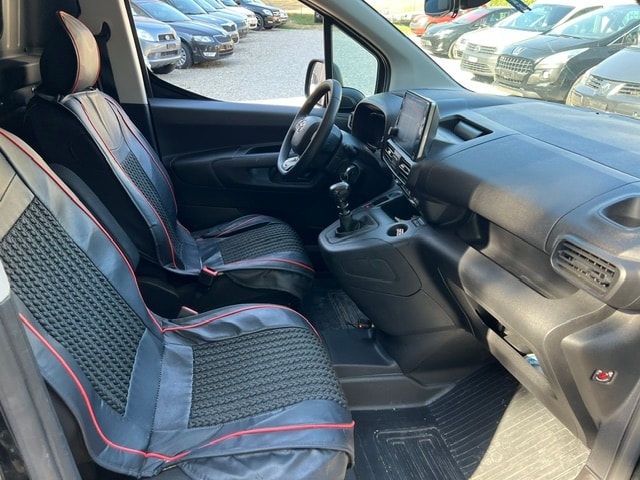 TOYOTA Proace City Verso 1.2 Combi Medium-image-11