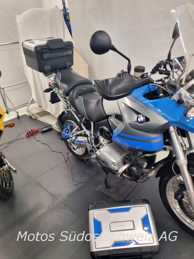 BMW R1200GS-image-1
