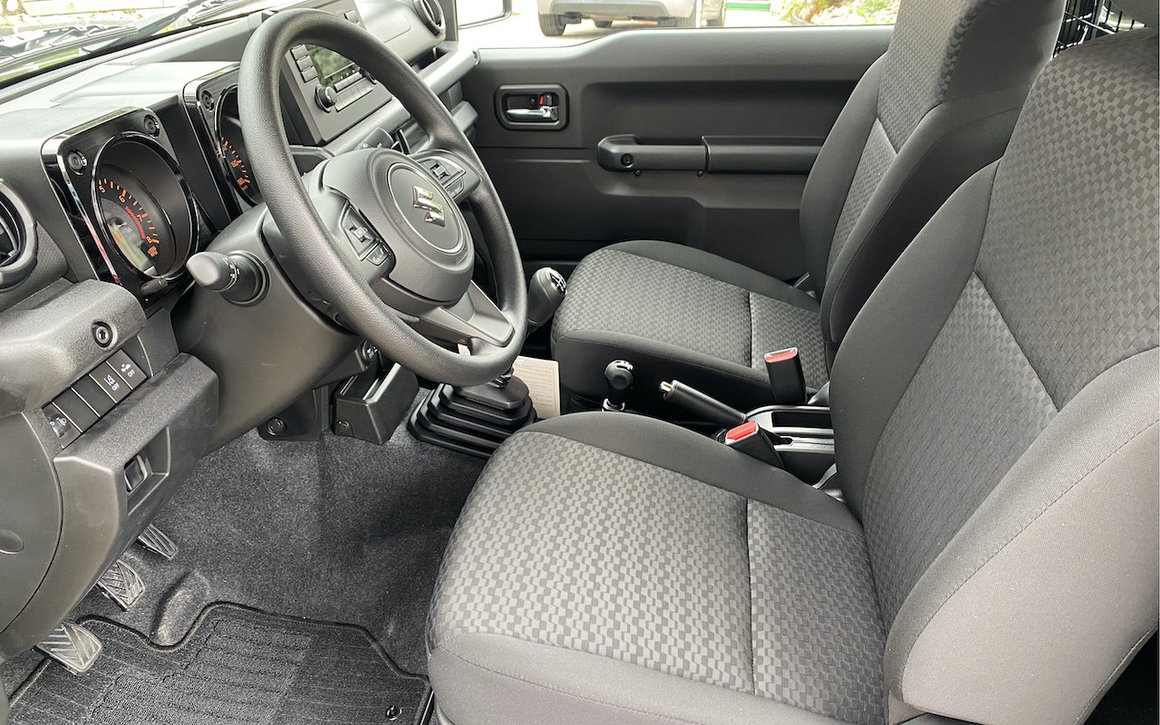 SUZUKI JIMNY 1.5 COMPACT+ 4x4 | 2 PLATZER | MANUEL-image-12