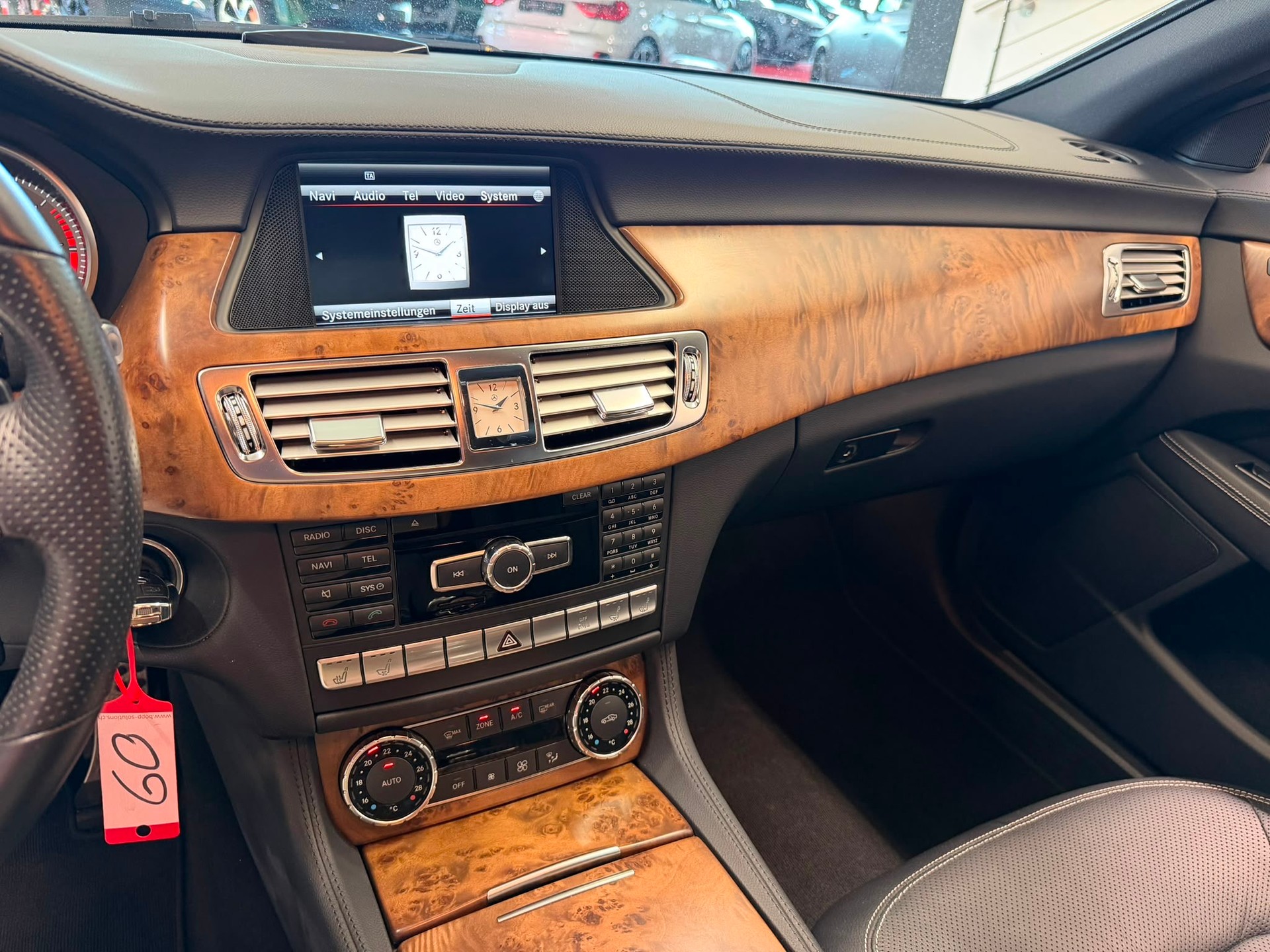 MERCEDES-BENZ CLS 350 CDI 4Matic 7G-Tronic-image-15