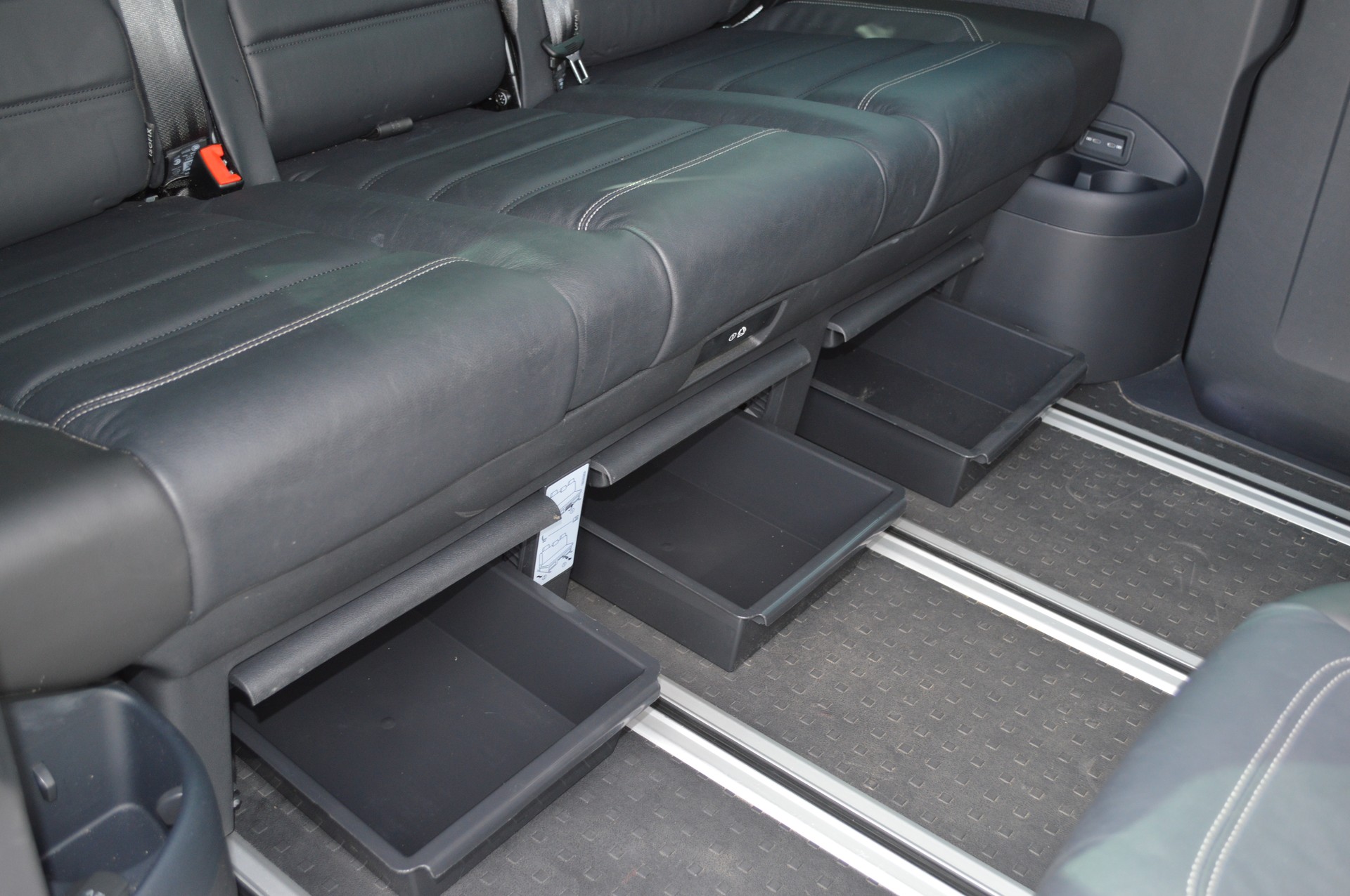 VW T6.1 Multivan 2.0 Bi-TDI Highline 4Motion DSG-image-29