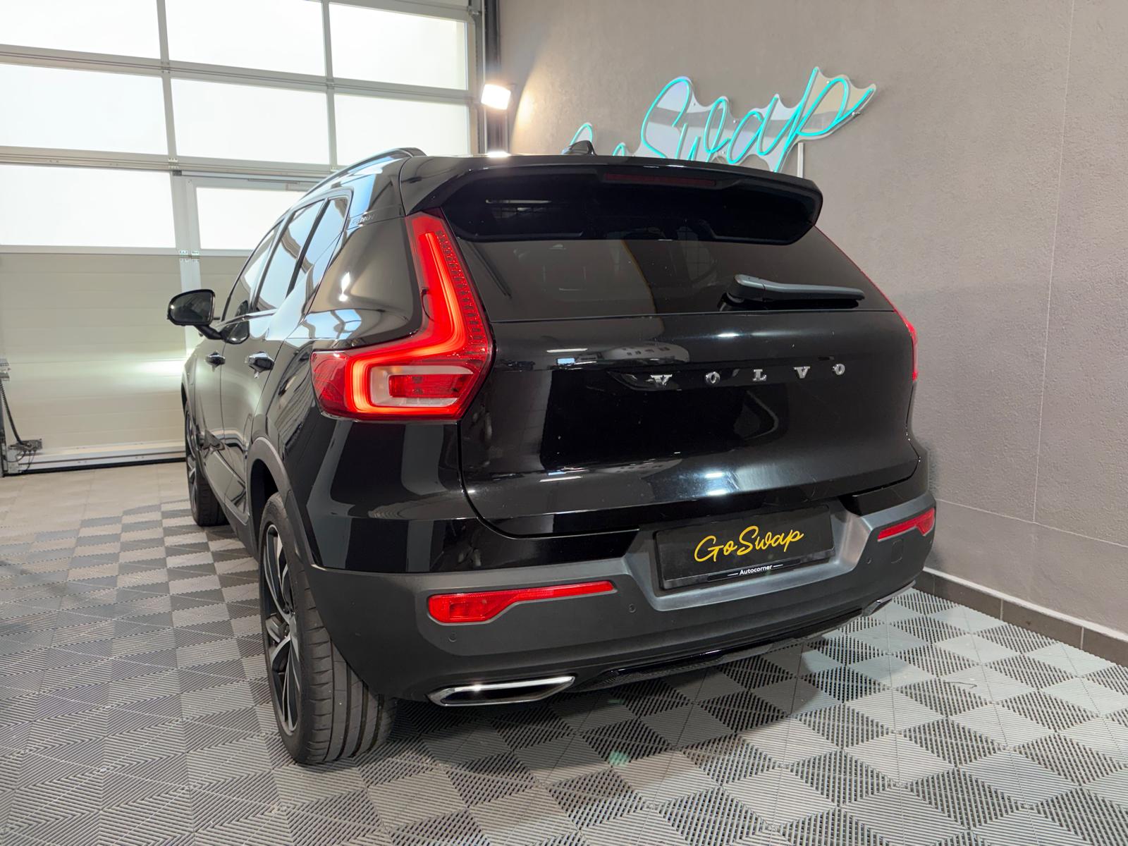 VOLVO XC40 T5 TwE R-Design DCT - Toit ouvrant - Caméra 360-image-8