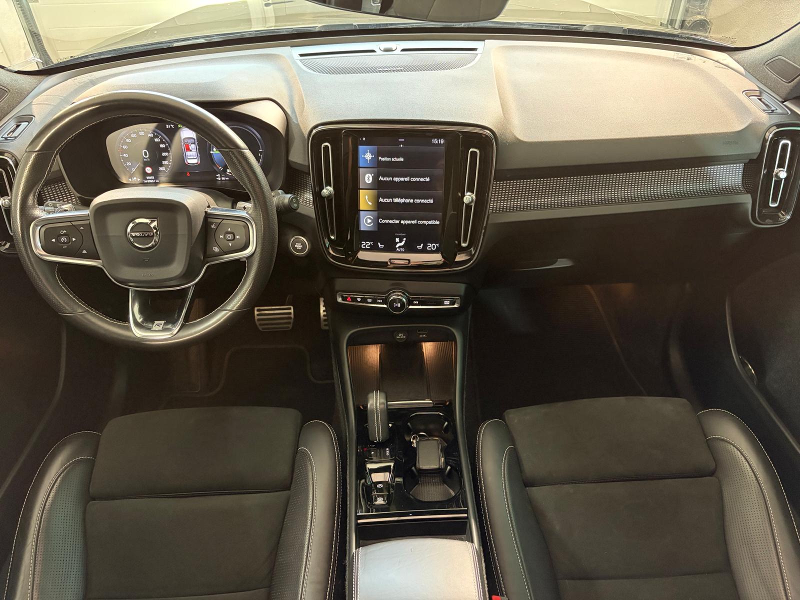 VOLVO XC40 T5 TwE R-Design DCT - Toit ouvrant - Caméra 360-image-16