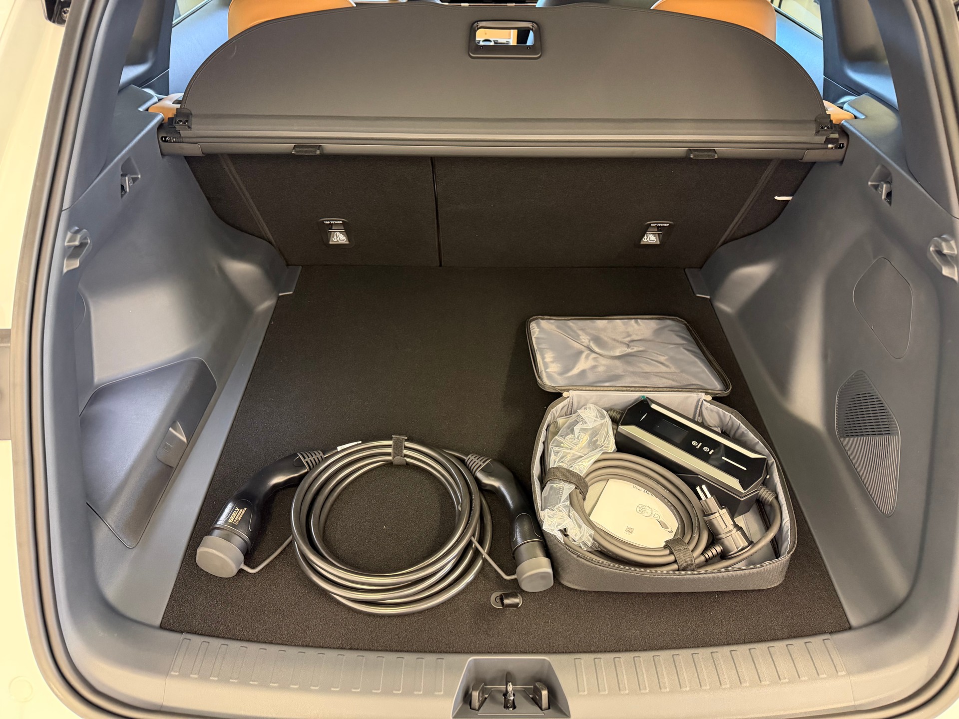 GEELY Starray EM-i Max+ Plug in Hybrid mit grossem 29.8kw Akku / alle Optionen / 8 Jahre 200'000km Werksgarantie-image-7