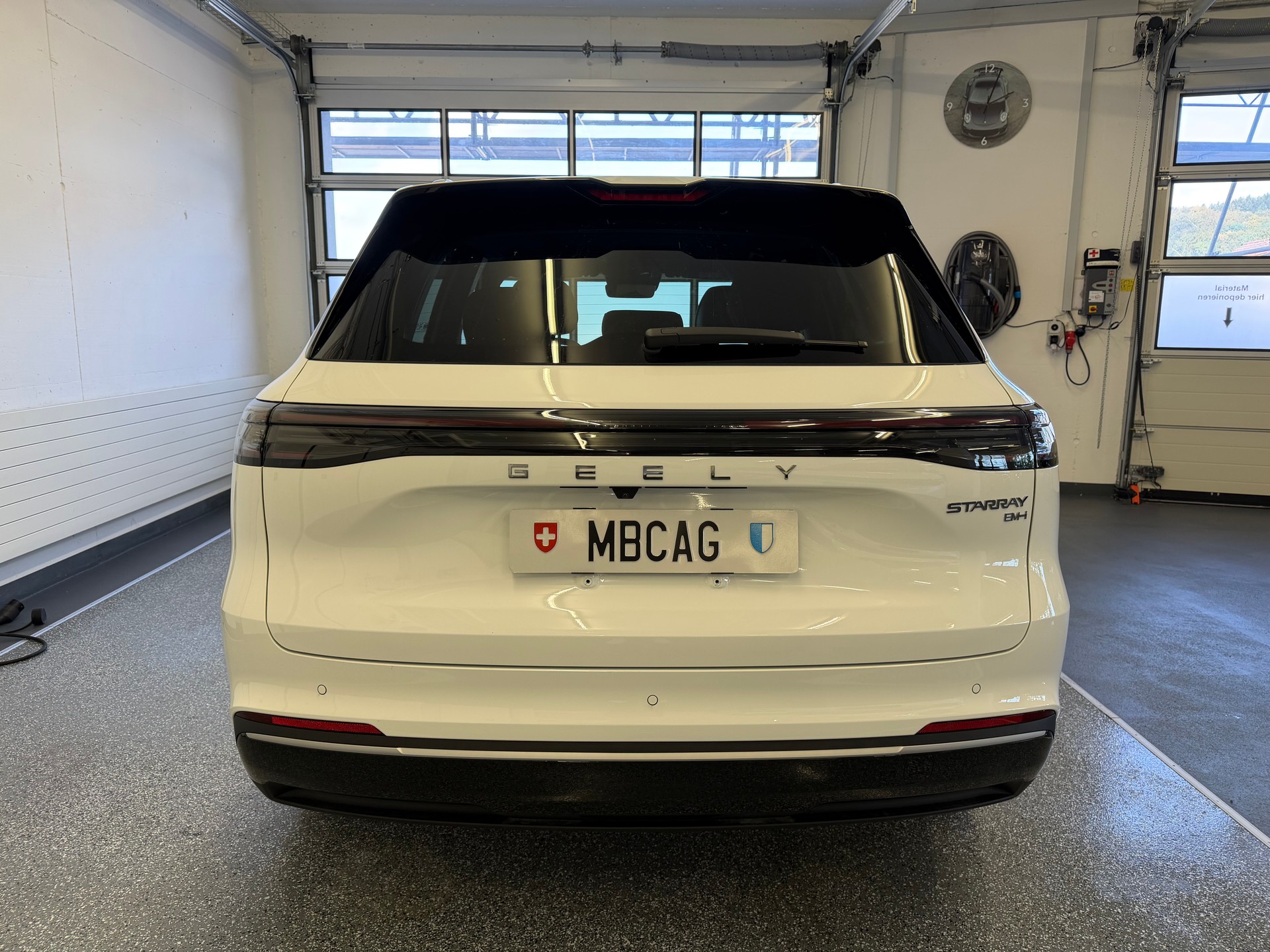 GEELY Starray EM-i Max+ Plug in Hybrid mit grossem 29.8kw Akku / alle Optionen / 8 Jahre 200'000km Werksgarantie-image-6