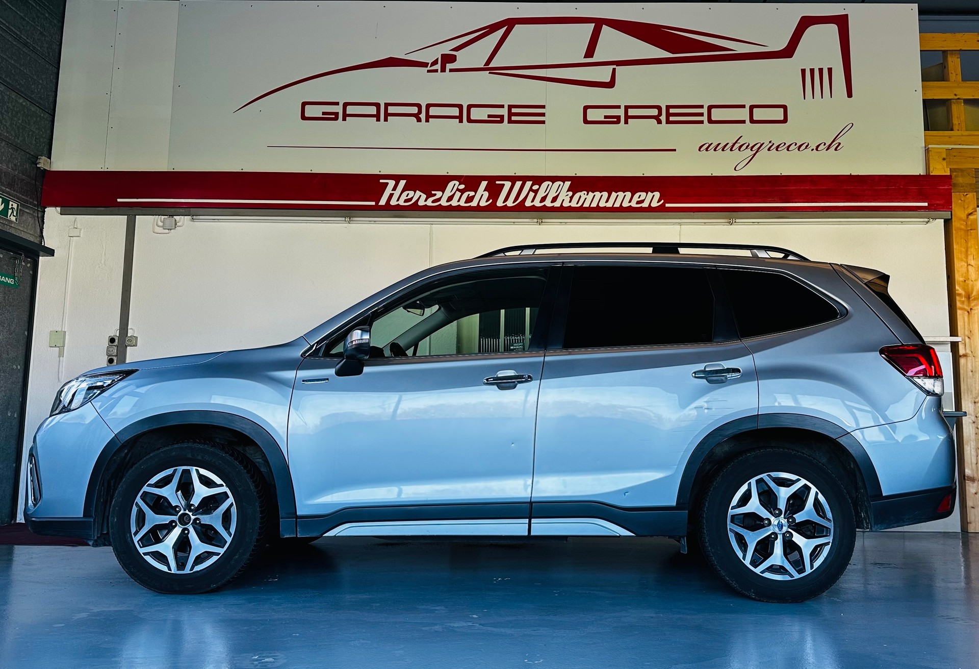 SUBARU Forester 2.0i e-Boxer Advantage Lineartronic