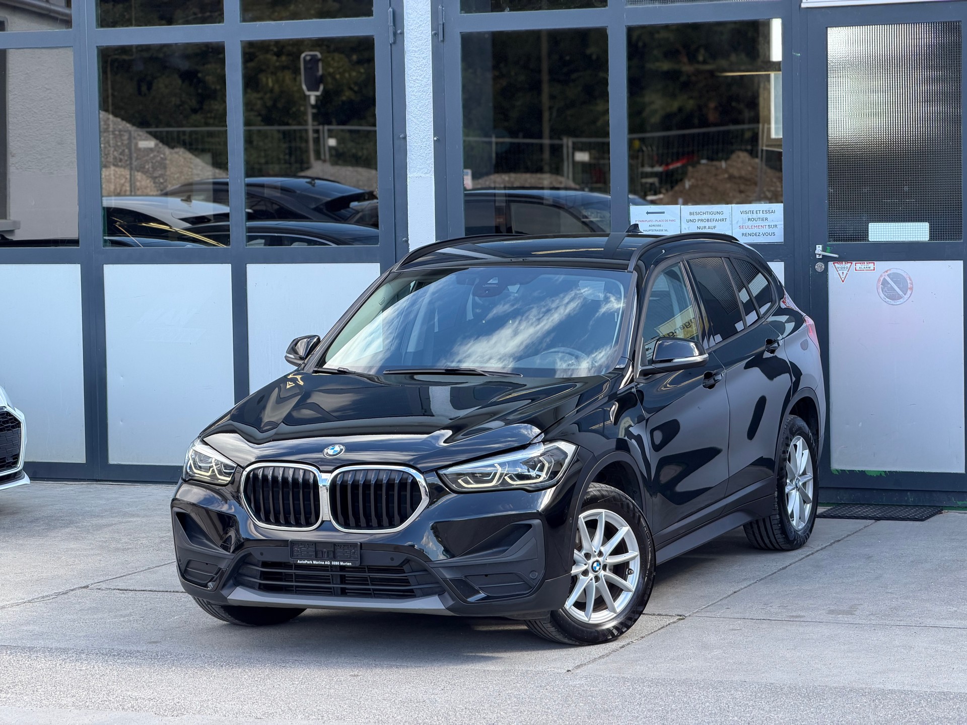 BMW X1 xDrive 18d Essential Edition Steptronic