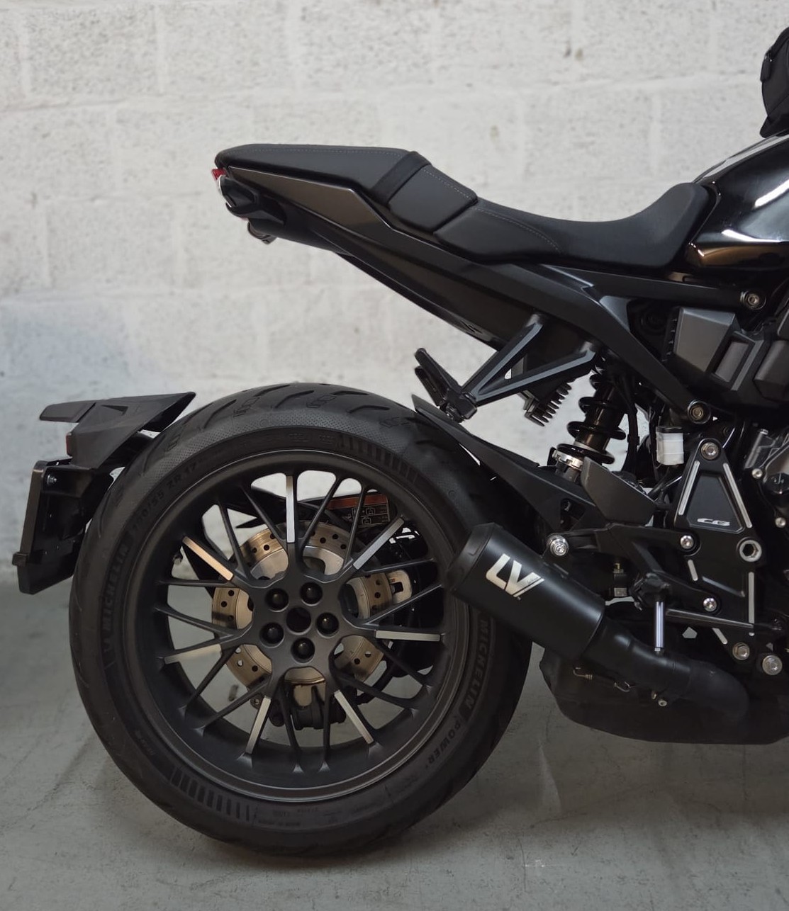 HONDA CB 1000 R Black Edition-image-3
