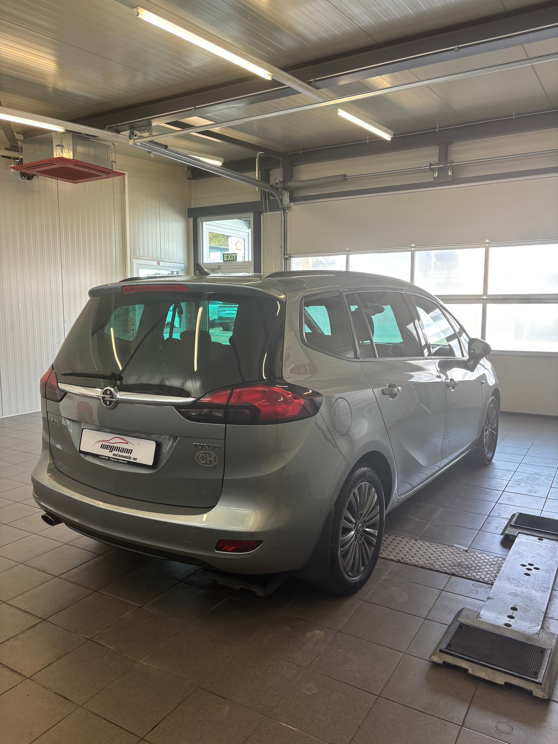 OPEL Zafira Tourer 1.6i 16V Turbo Sport Automatic-showroom-element-3