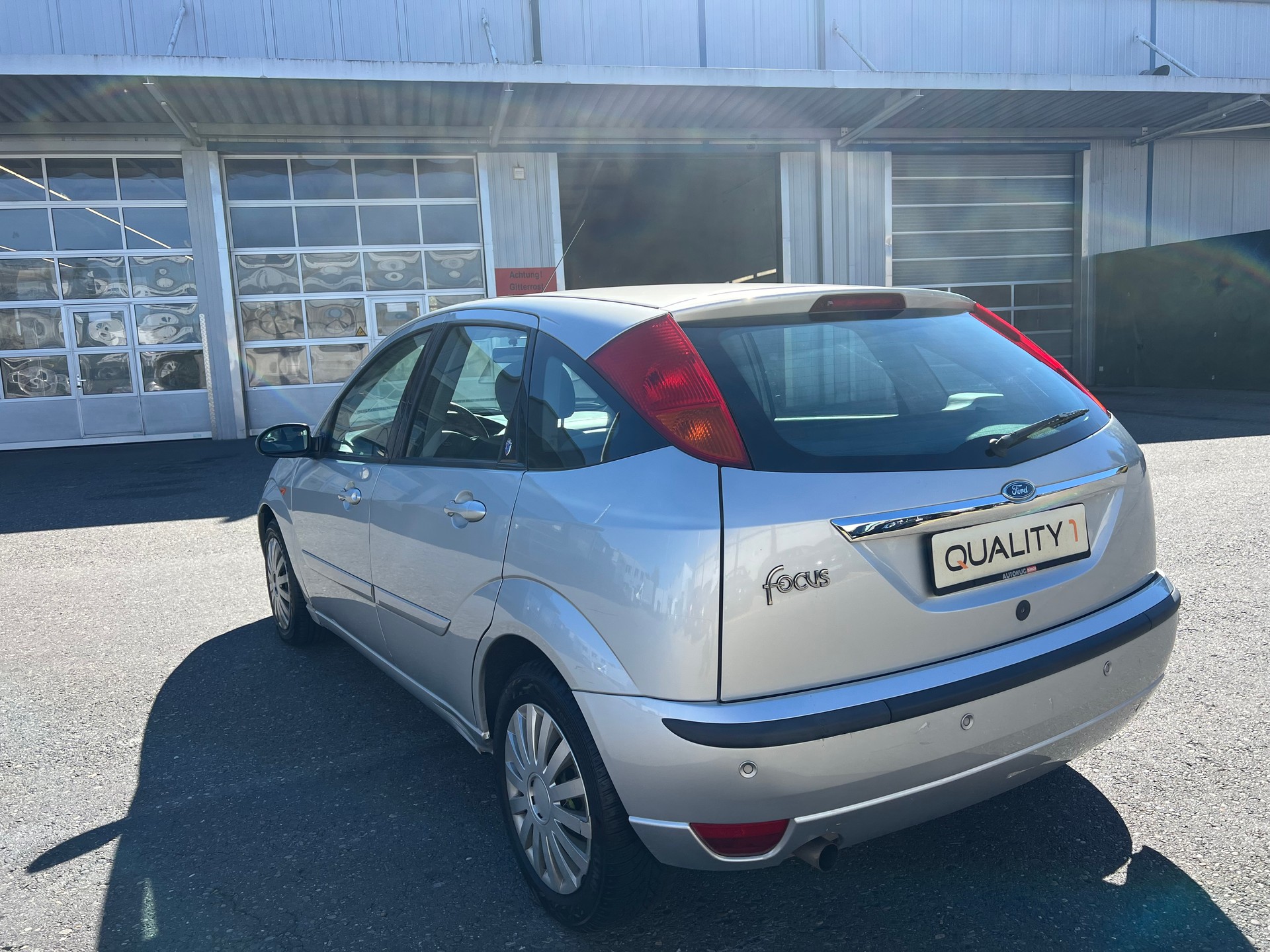 FORD Focus 2.0i 16V Carving-showroom-element-3