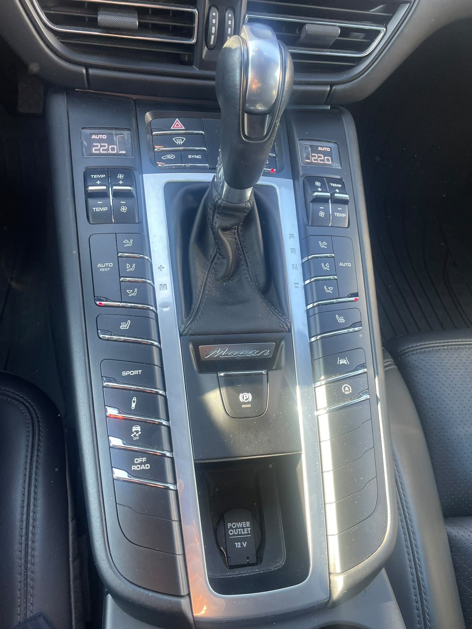 PORSCHE Macan S PDK-image-8