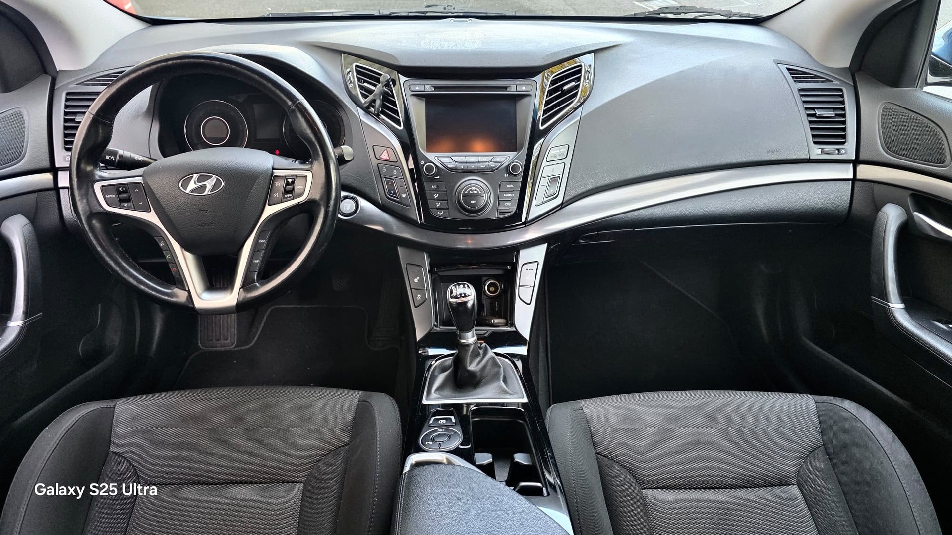 HYUNDAI i40 1.7 CRDI-image-14