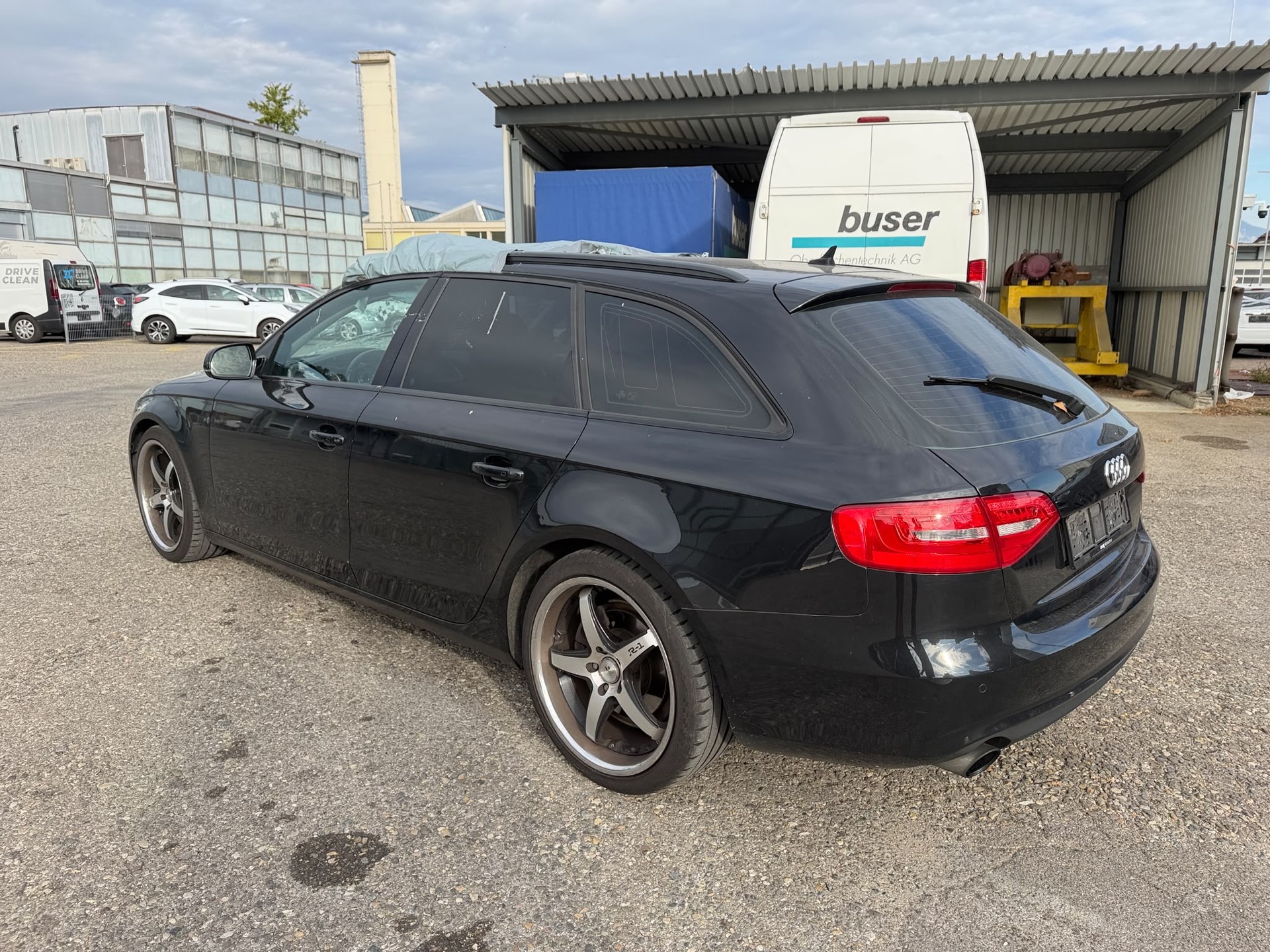 AUDI A4 Avant 2.0 TFSI quattro-image-6