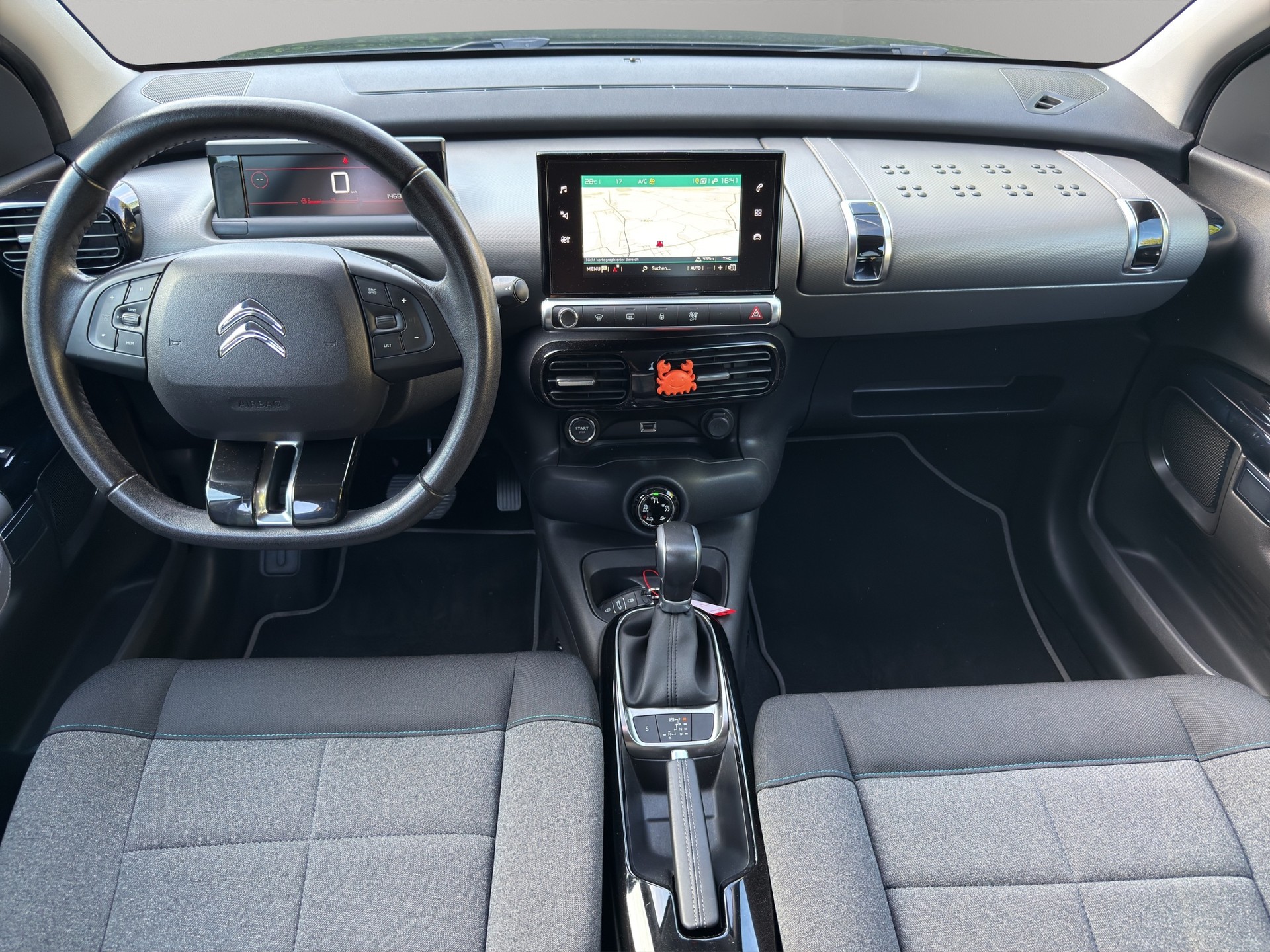 CITROEN C4 Cactus 1.2 Pure Tech Feel EAT6-image-17
