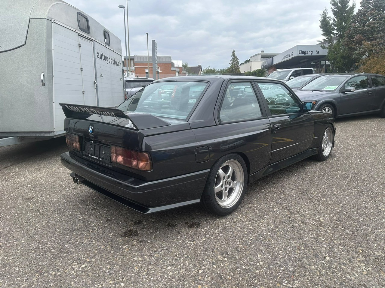 BMW M3-showroom-element-2