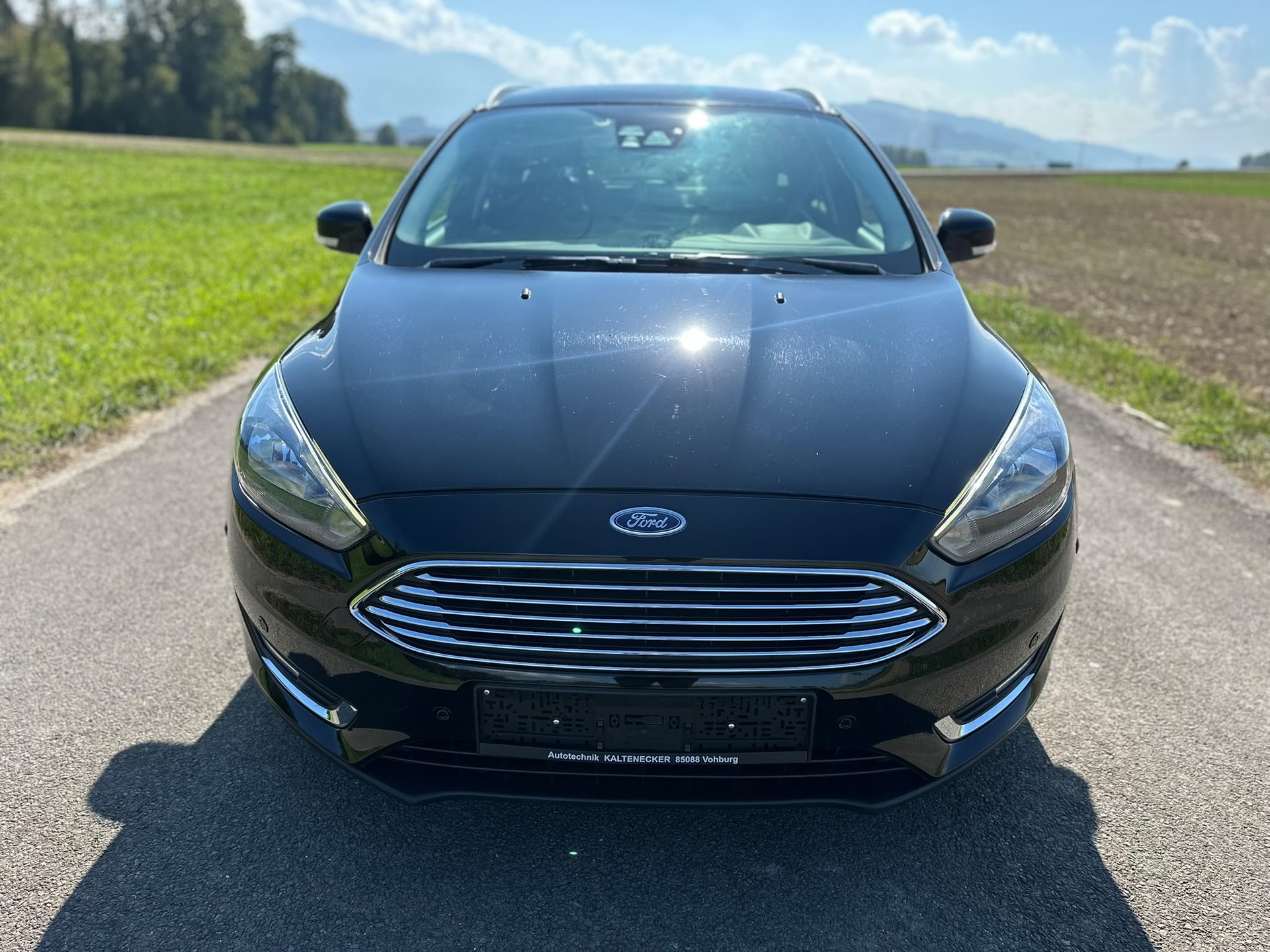 FORD Focus 1.0 SCTi Titanium Automatic-showroom-element-2
