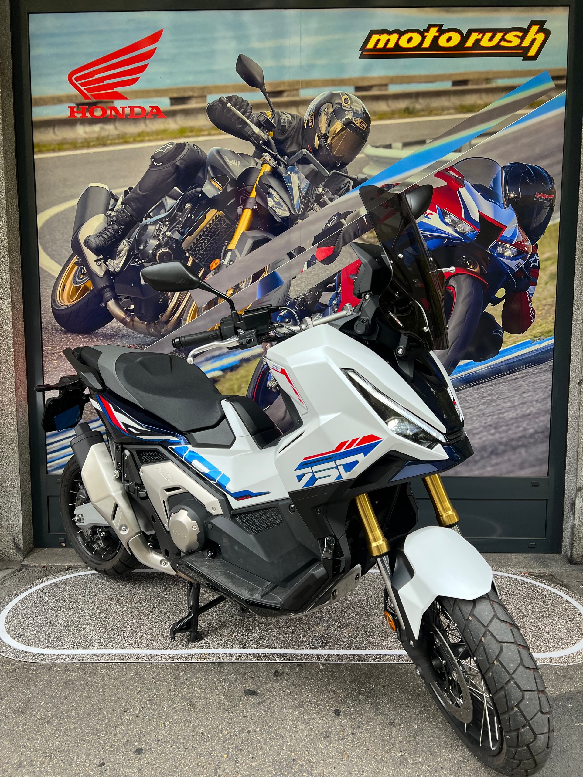 HONDA X-ADV 750-image-2