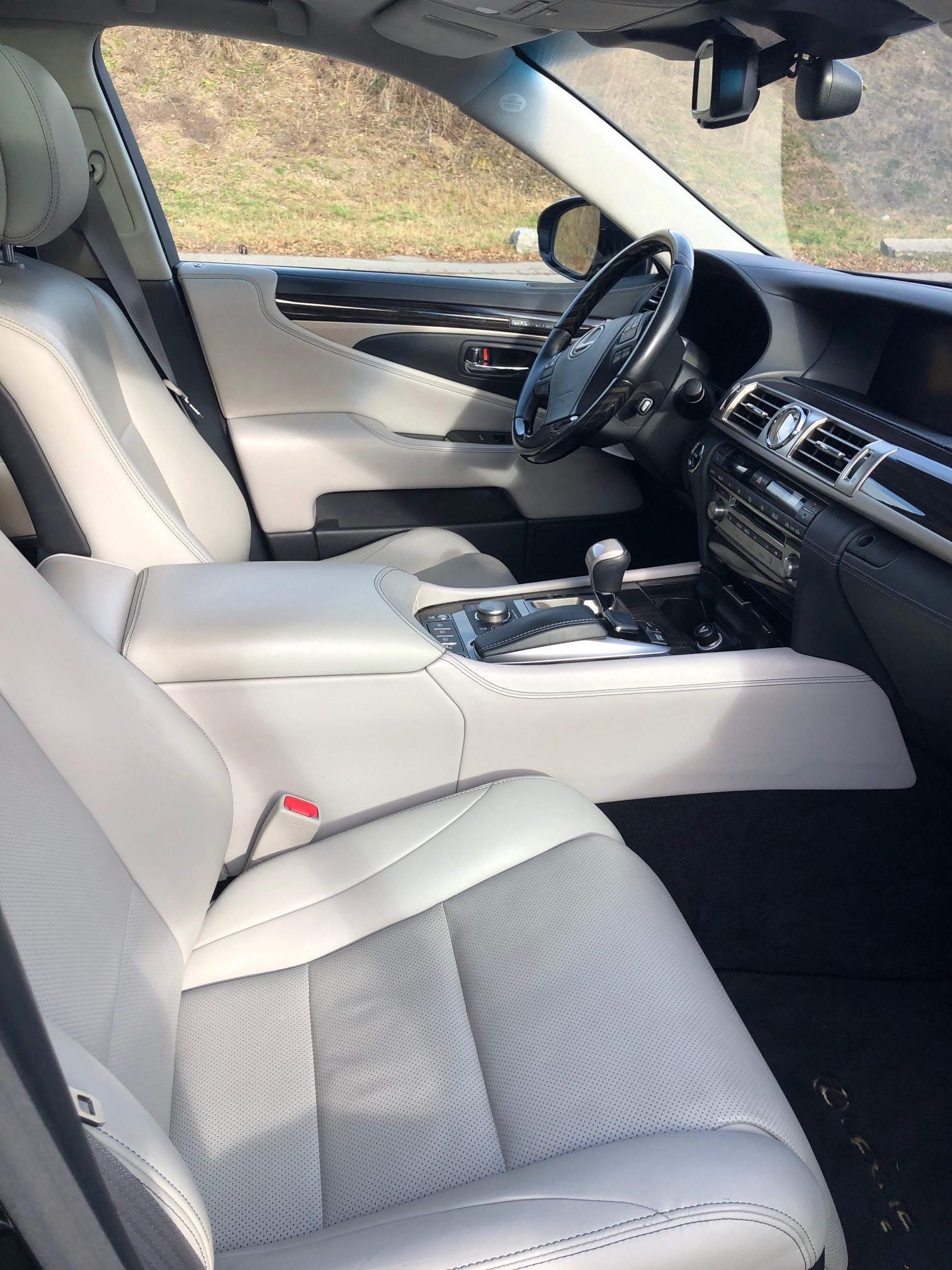 LEXUS LS 600h L 5.0 V8 excellence AWD Automatic-image-5