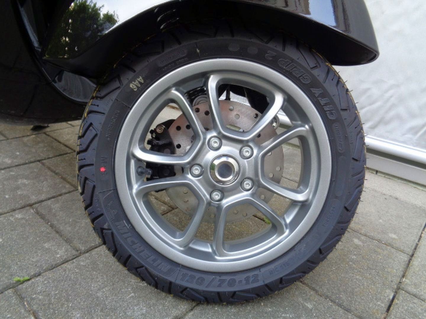 PIAGGIO VESPA GTS 300 RST-image-9