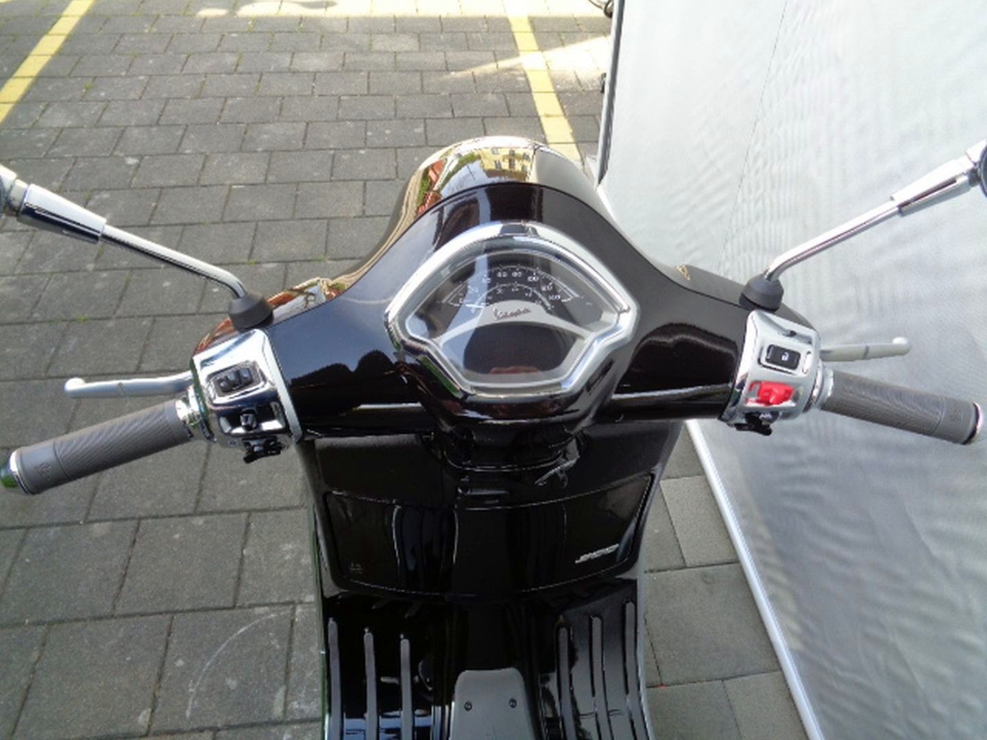 PIAGGIO VESPA GTS 300 RST-image-5