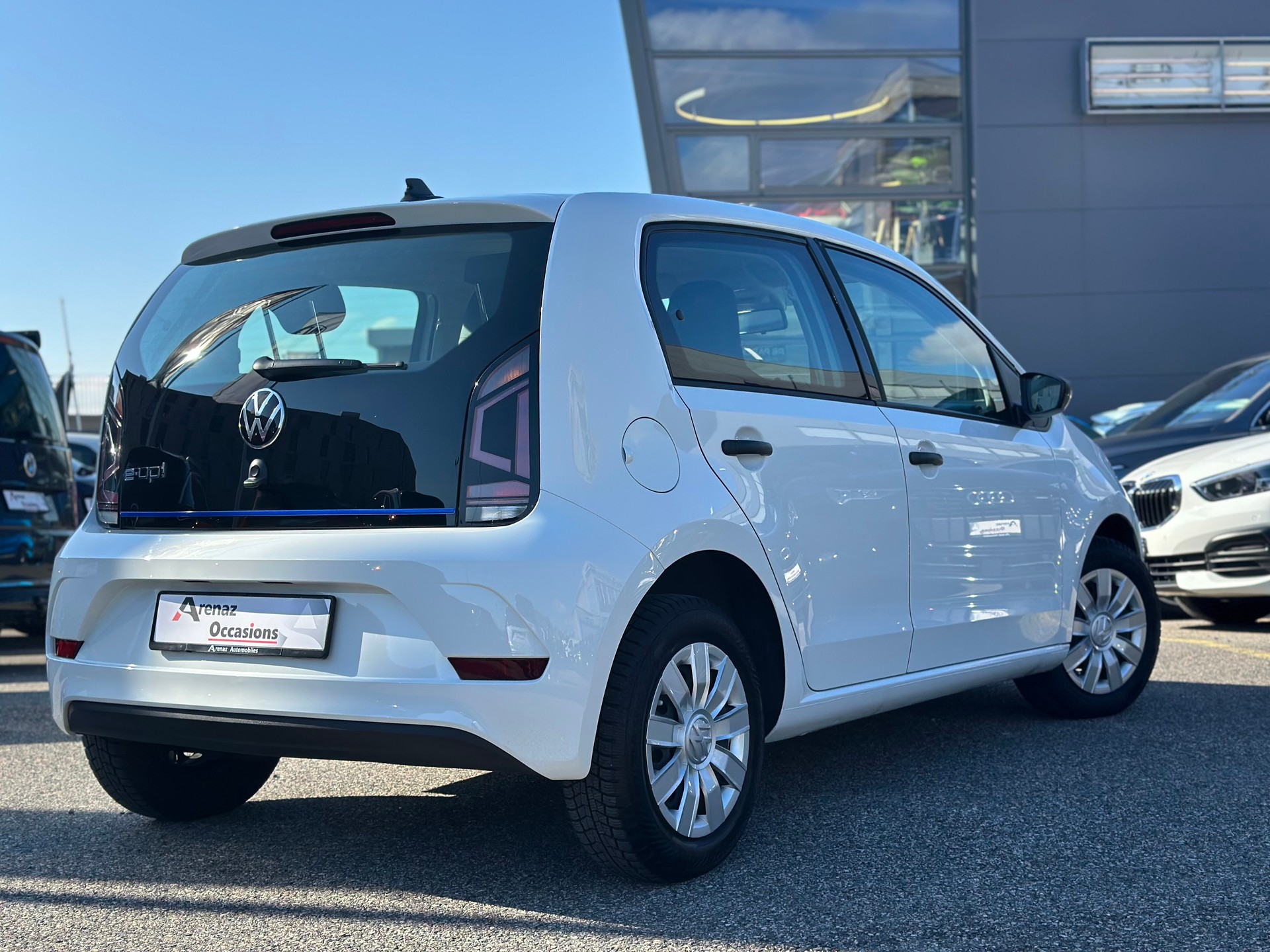 VW Up e-image-4