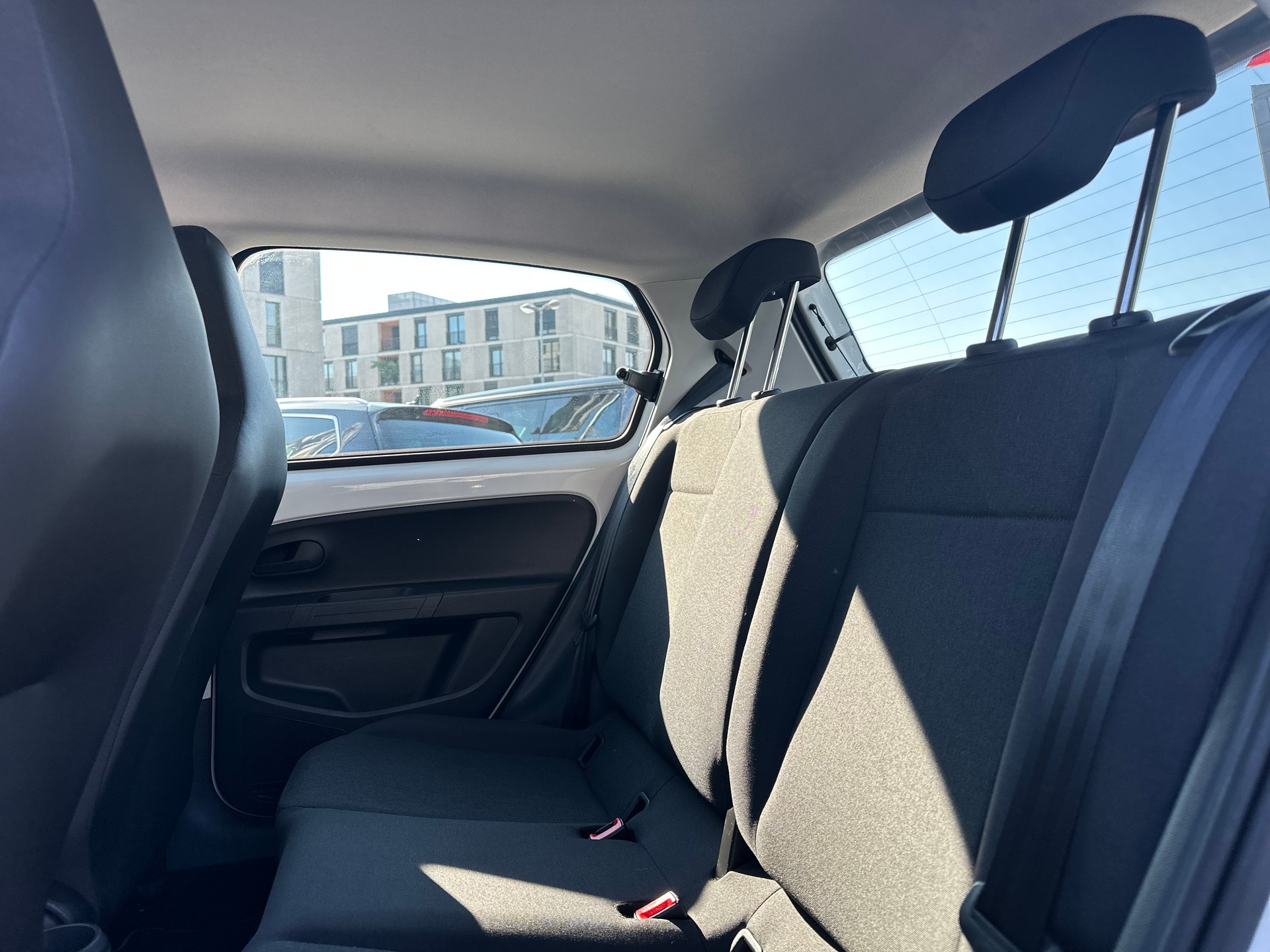 VW Up e-showroom-element-3