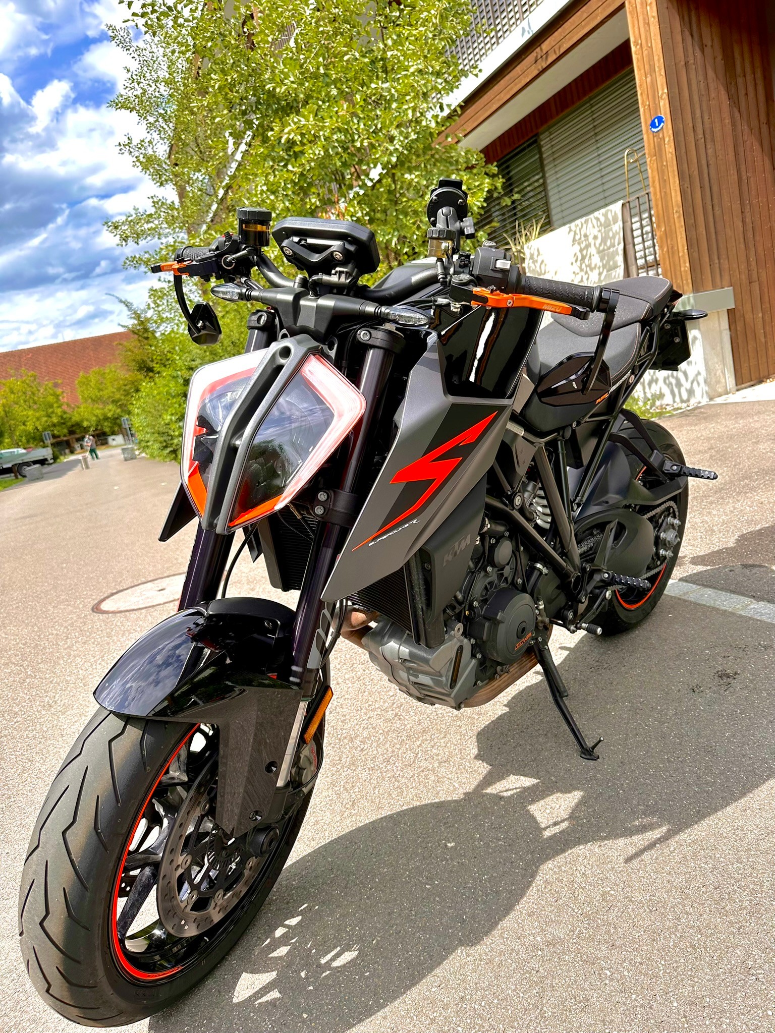 KTM 1290 Super Duke R-image-4